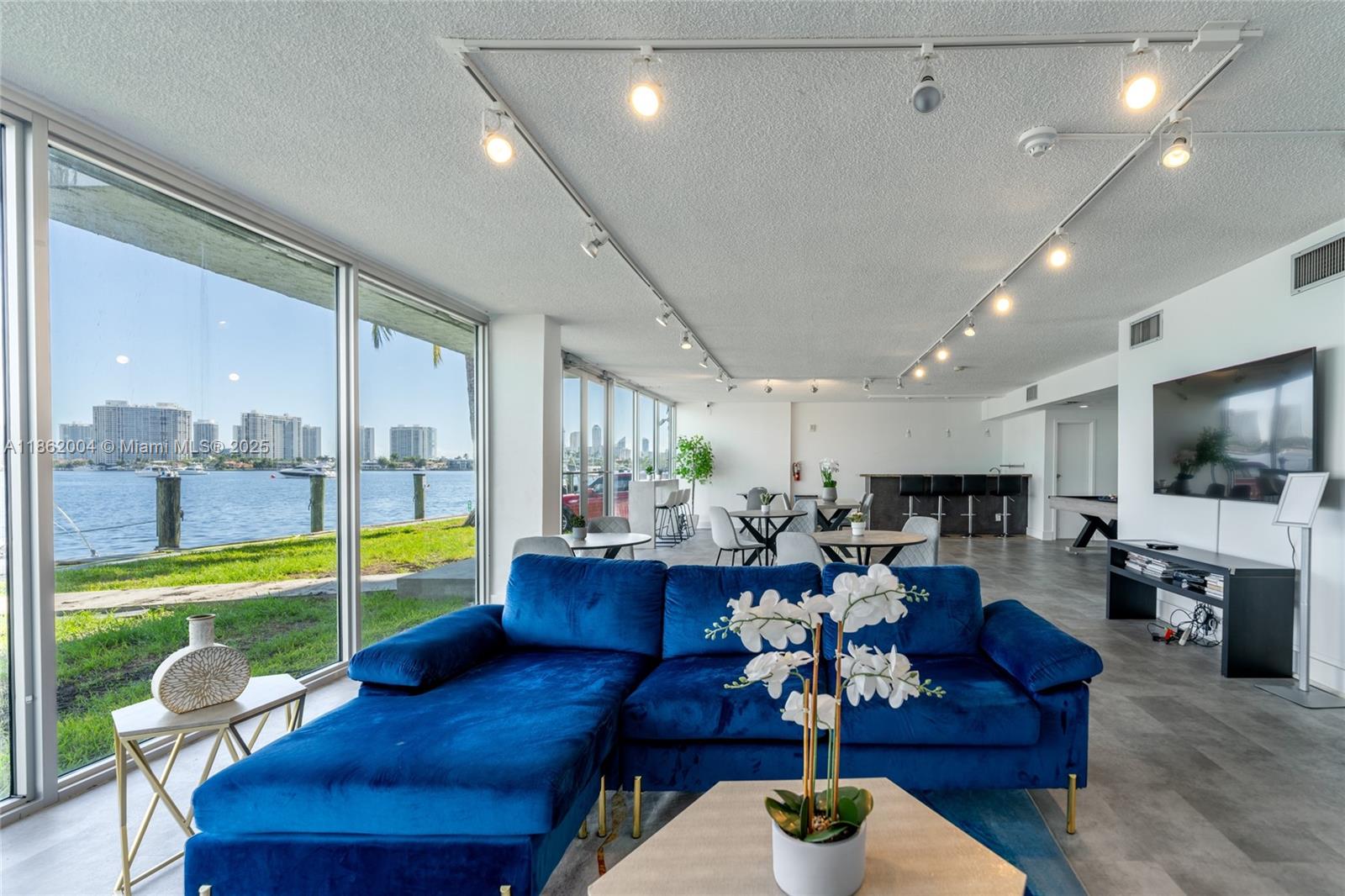 16546 NE 26th Ave # 4F