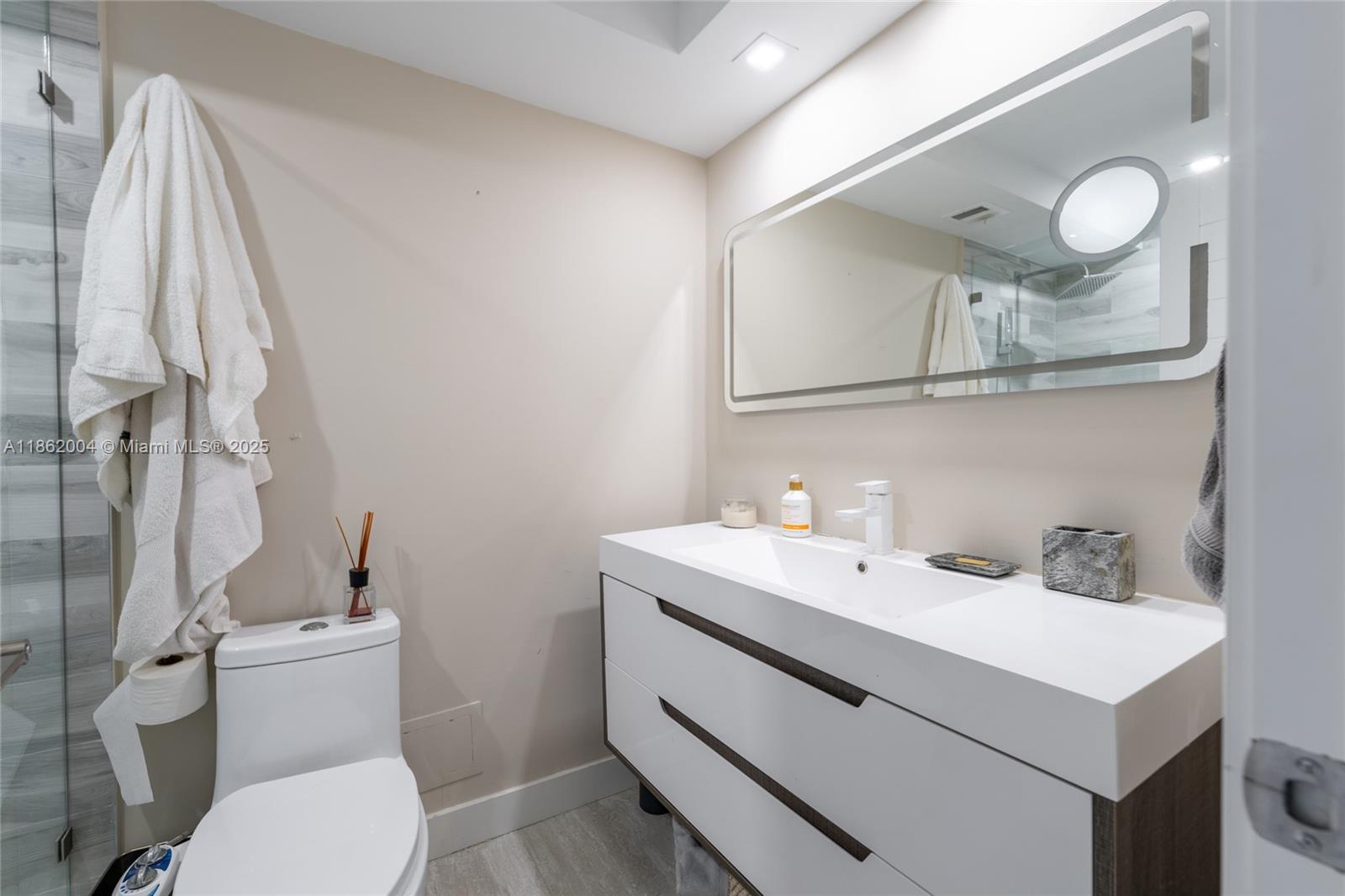 16546 NE 26th Ave # 4F