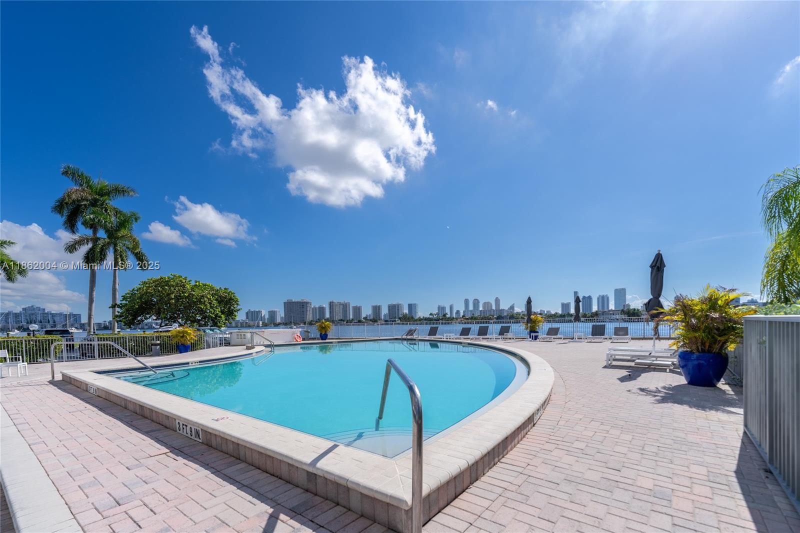 16546 NE 26th Ave # 4F