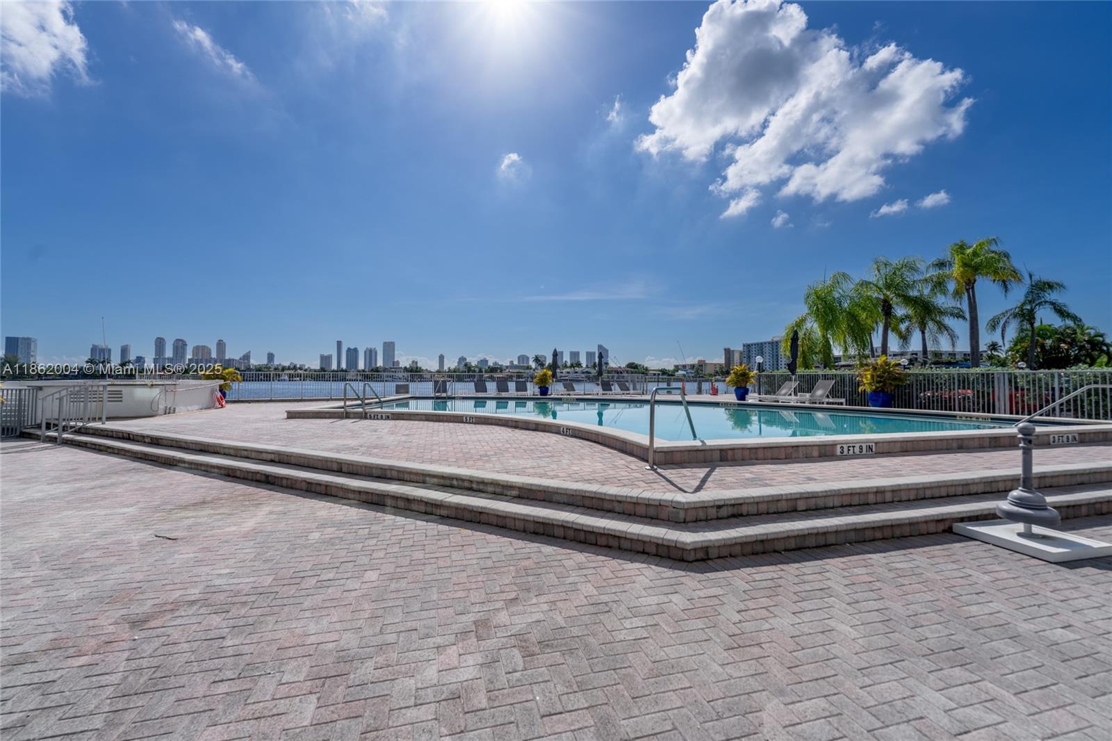 16546 NE 26th Ave # 4F