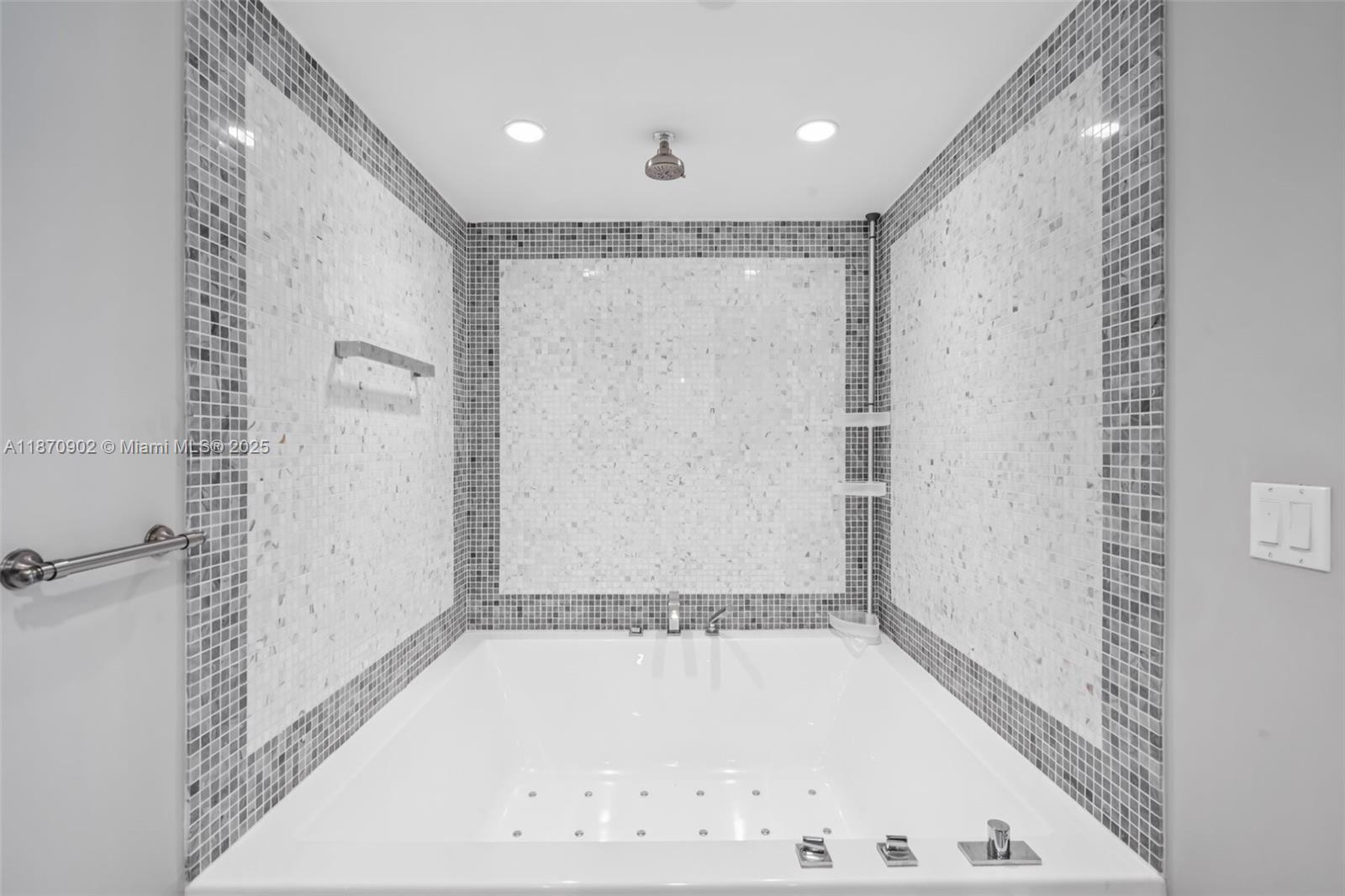 200 Biscayne Boulevard Way # 3113