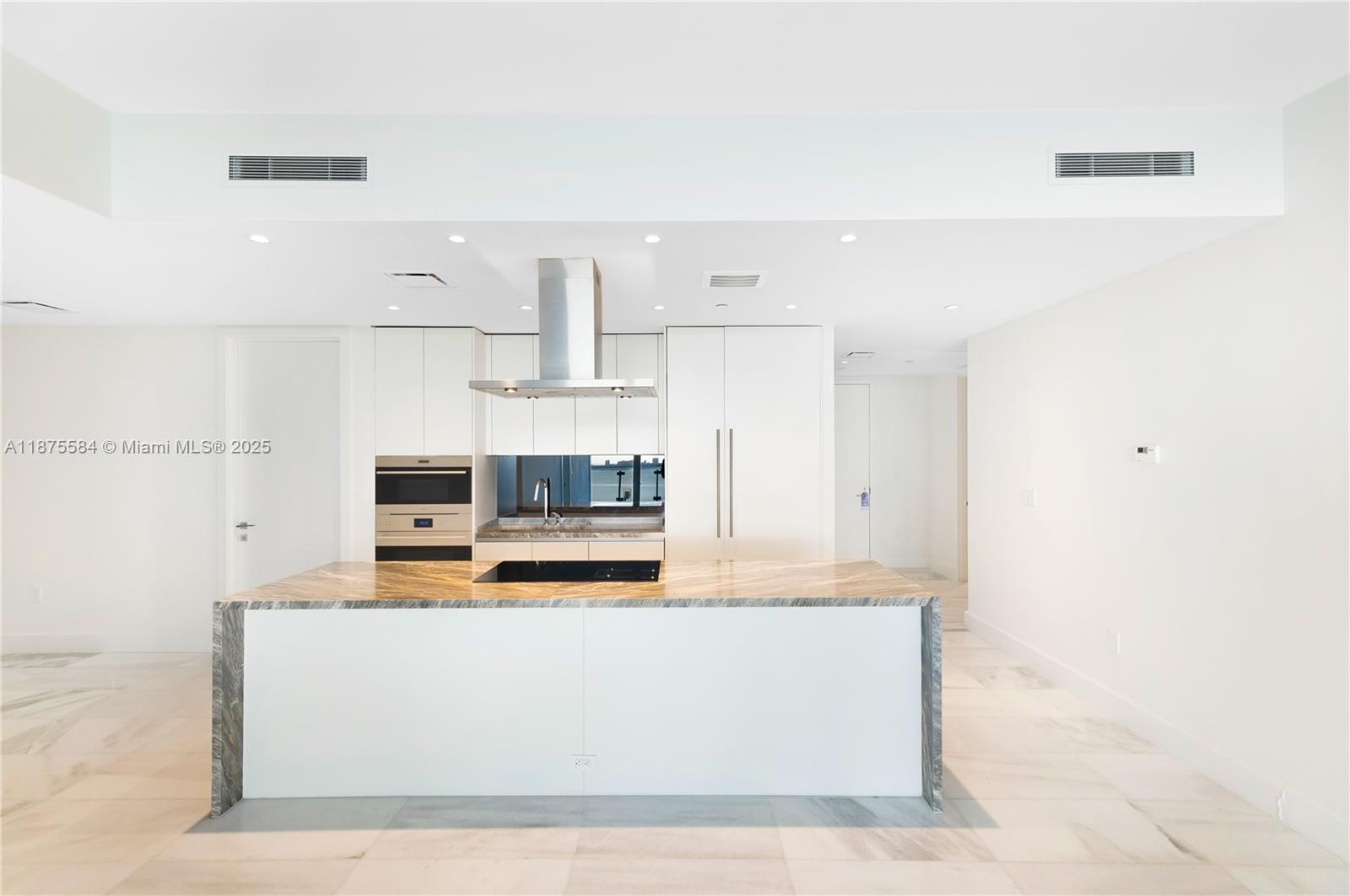 700 NE 26th Ter # 902