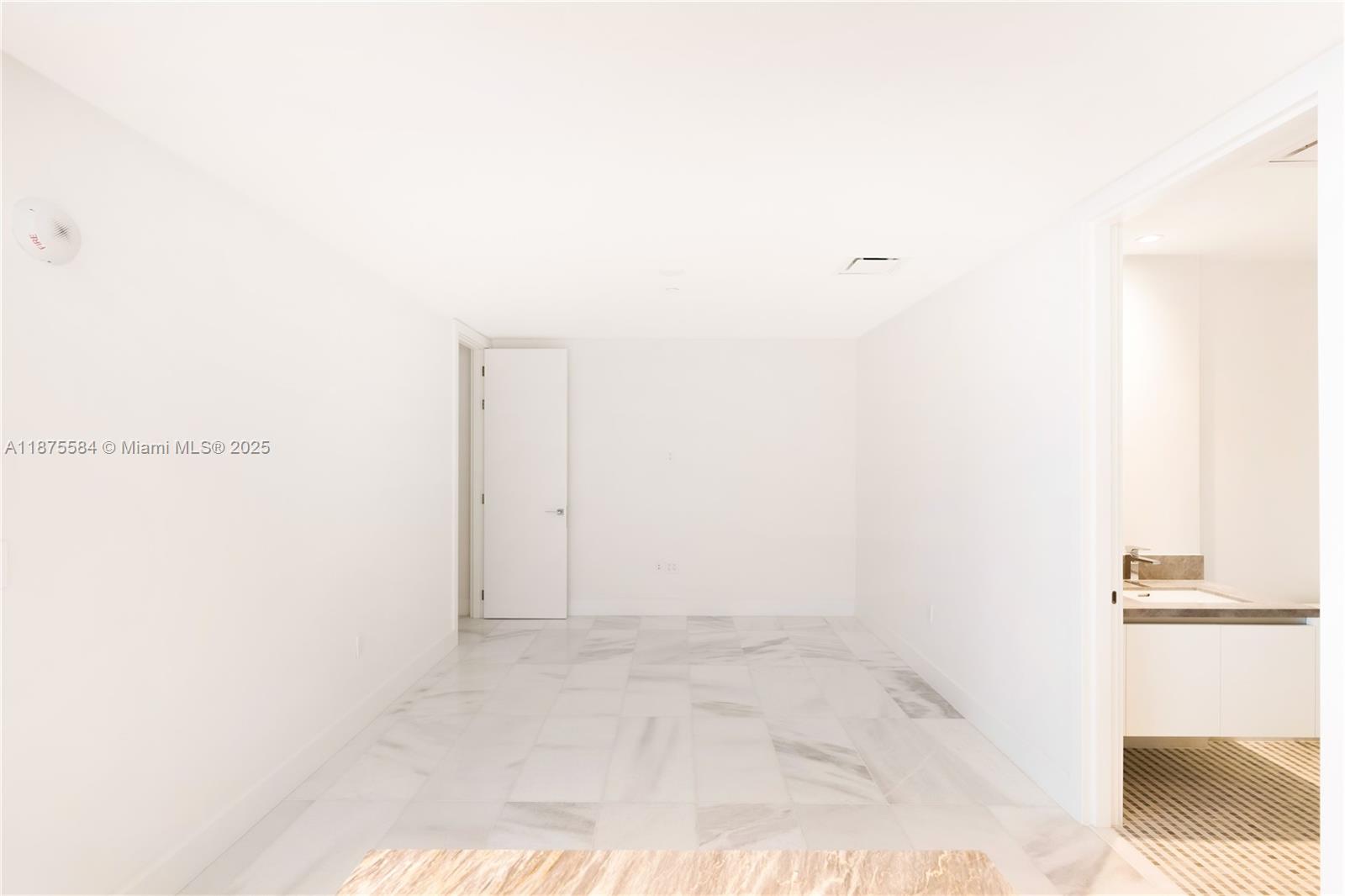 700 NE 26th Ter # 902