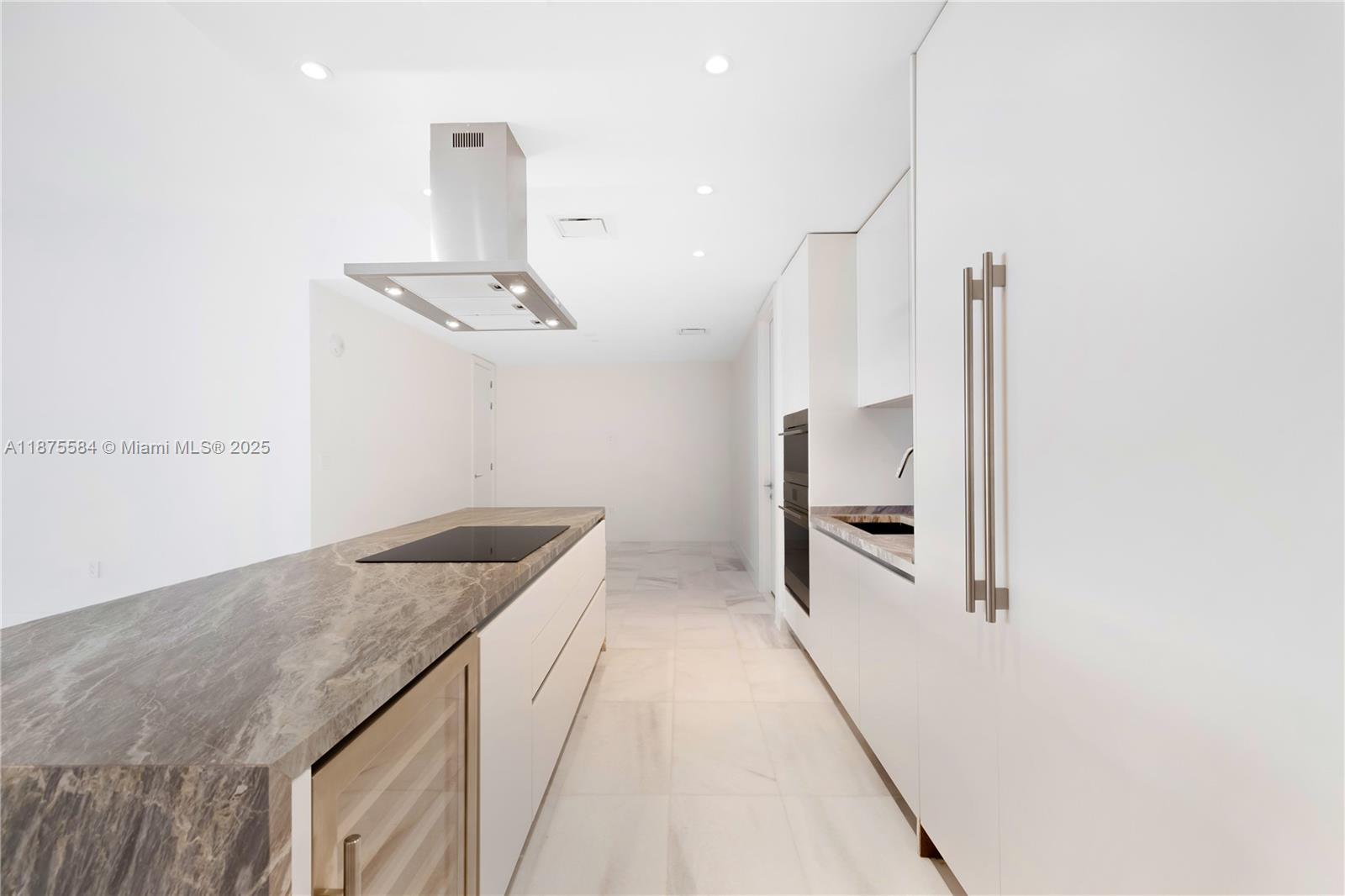 700 NE 26th Ter # 902