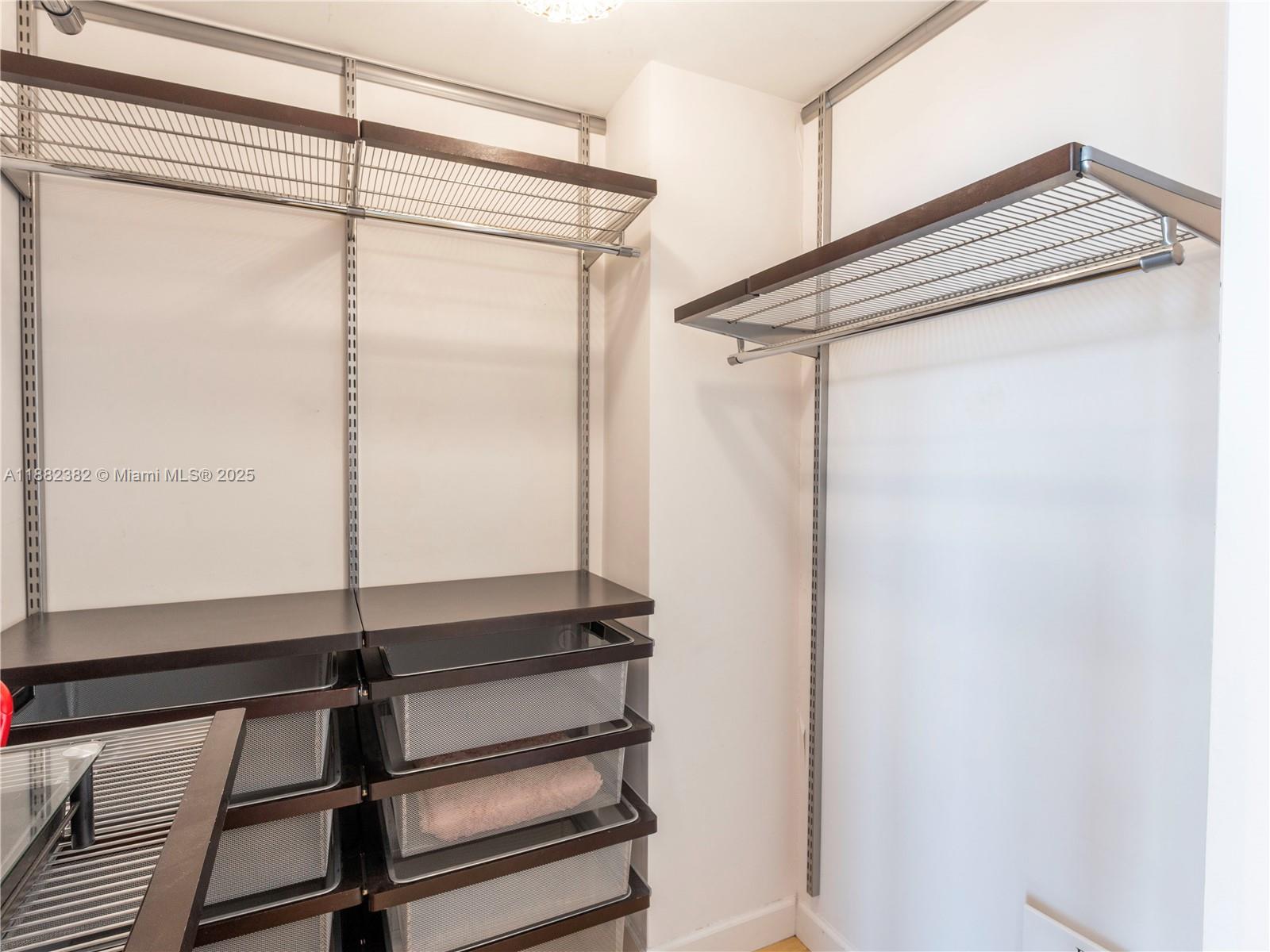 480 NE 30th St # 1103