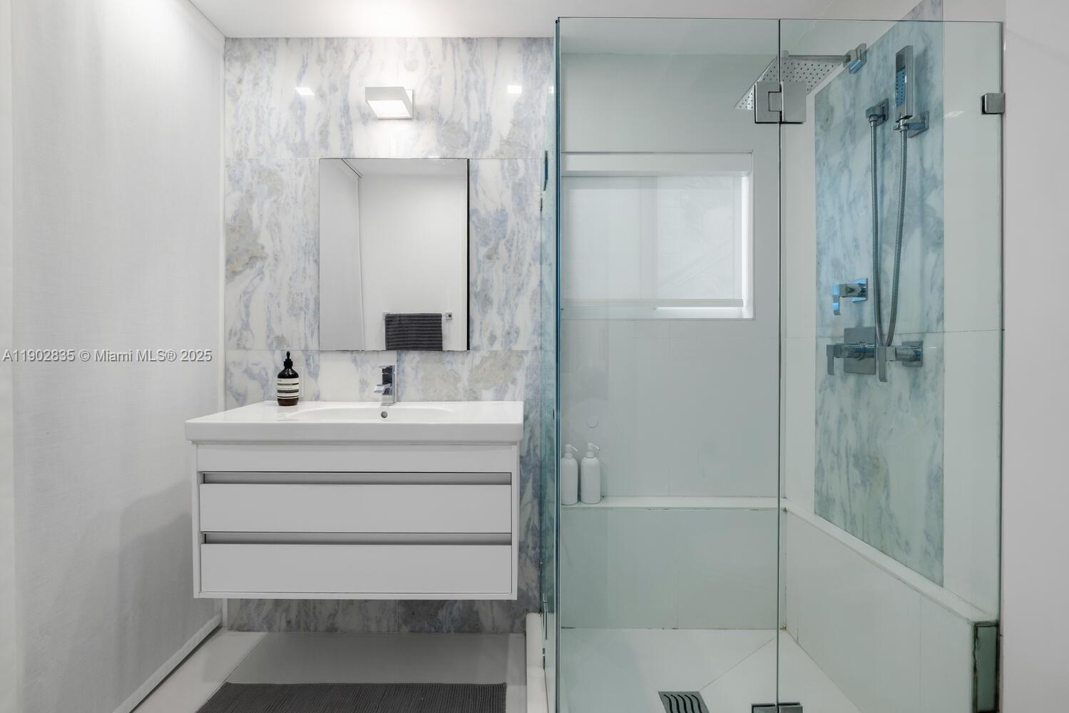 325 Ocean Dr # 210, Miami Beach Unit: 210