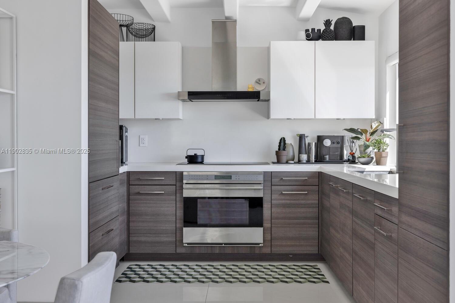 325 Ocean Dr # 210, Miami Beach Unit: 210