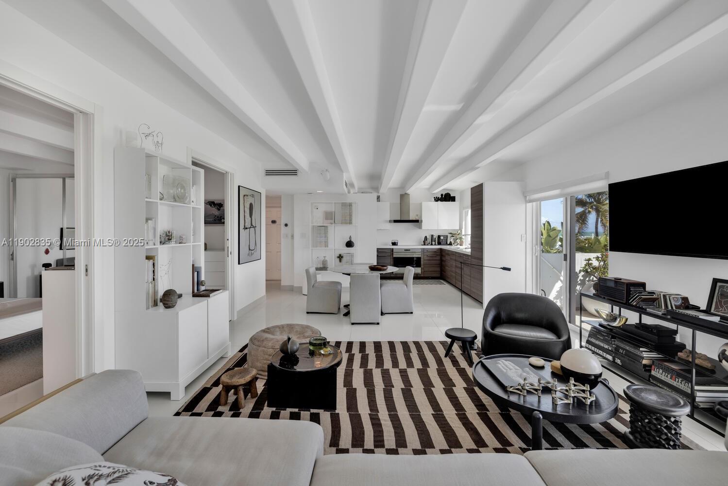 325 Ocean Dr # 210, Miami Beach Unit: 210