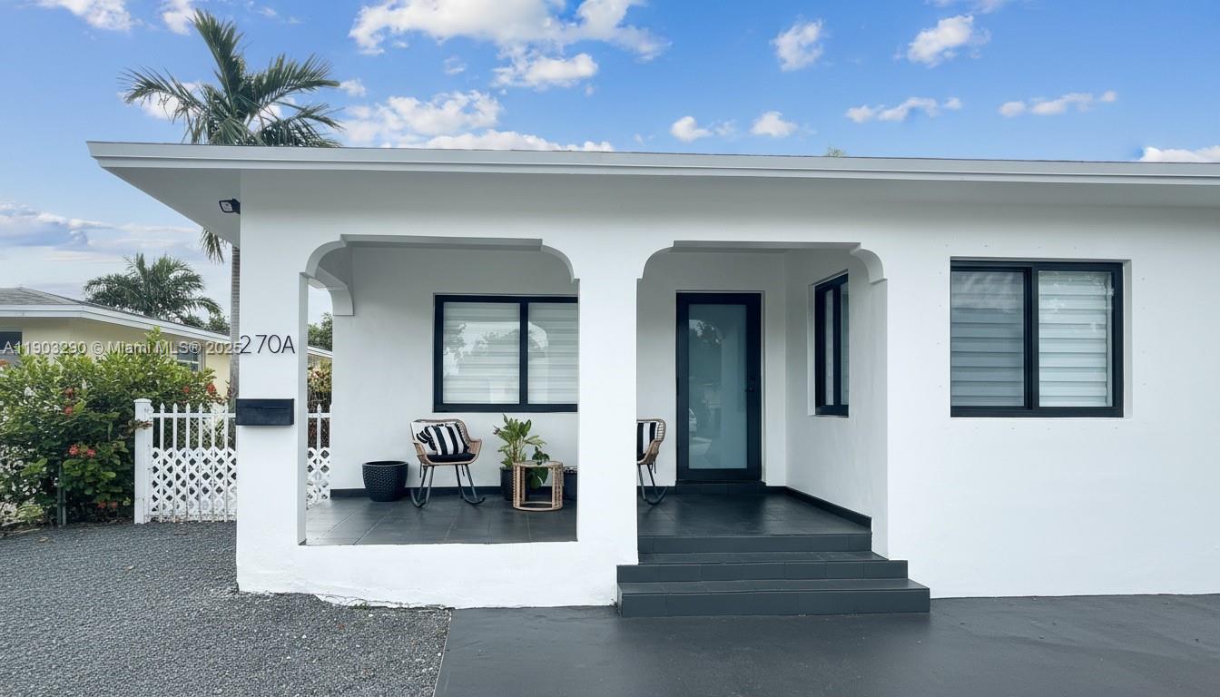 270 NW 40th Ct, Miami