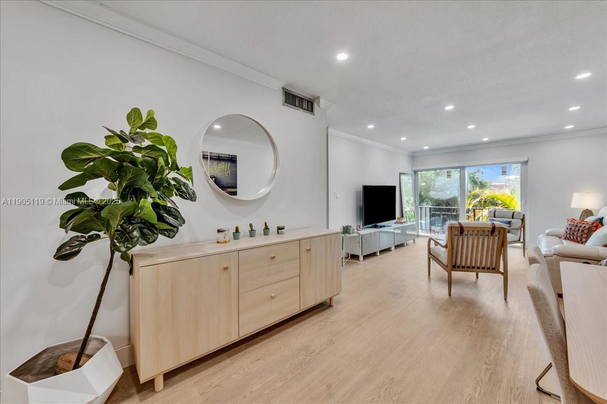 9225 SW 87th Ave # A12