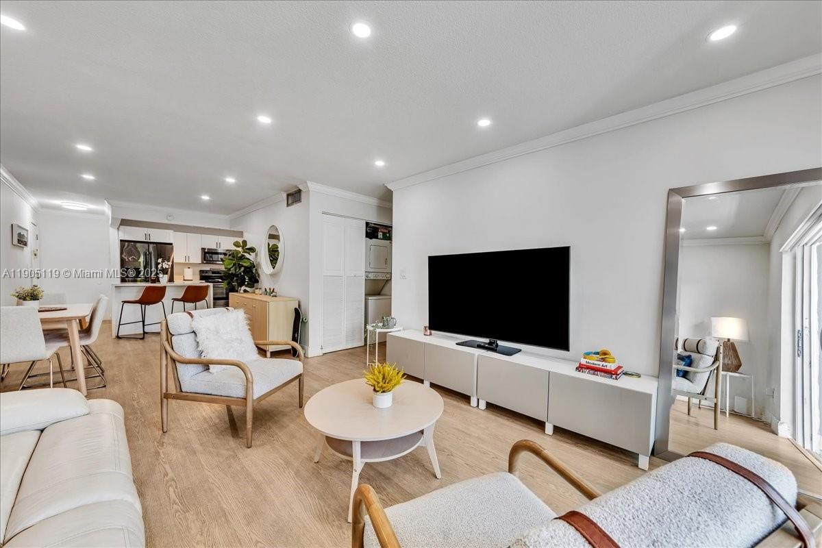 9225 SW 87th Ave # A12