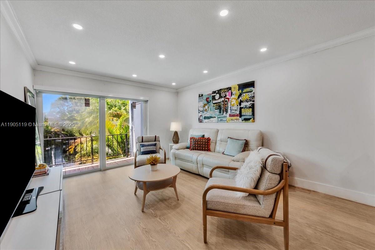 9225 SW 87th Ave # A12