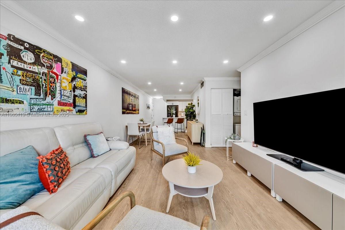 9225 SW 87th Ave # A12