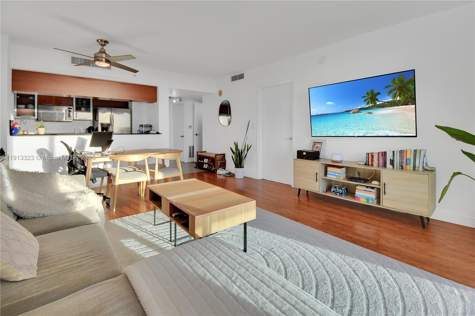 1800 N Bayshore Dr # 2604