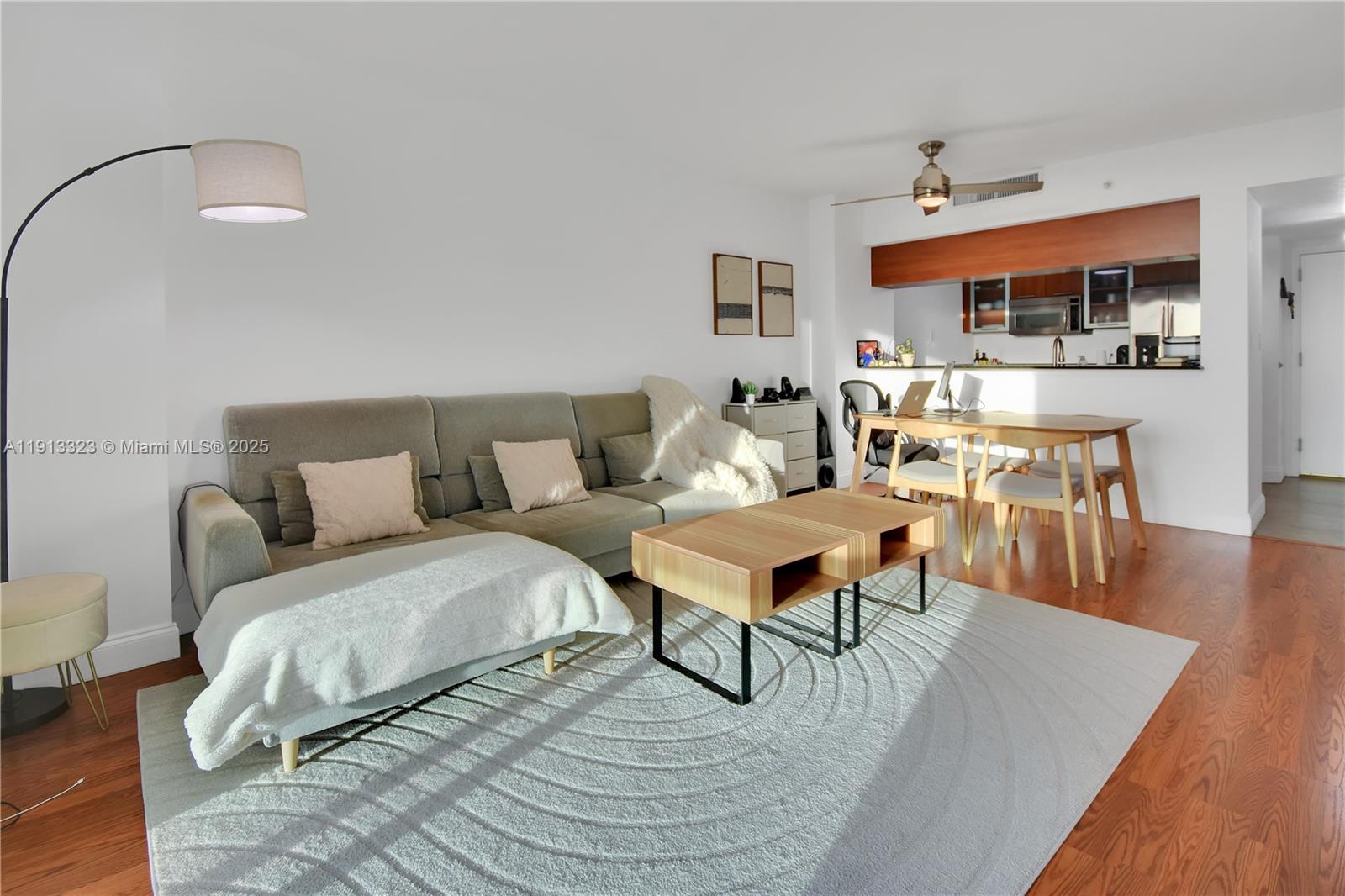 1800 N Bayshore Dr # 2604