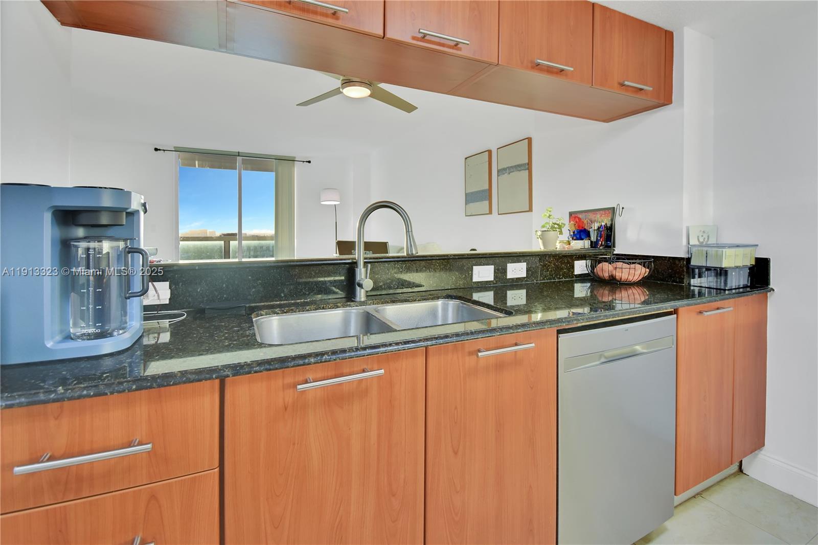 1800 N Bayshore Dr # 2604