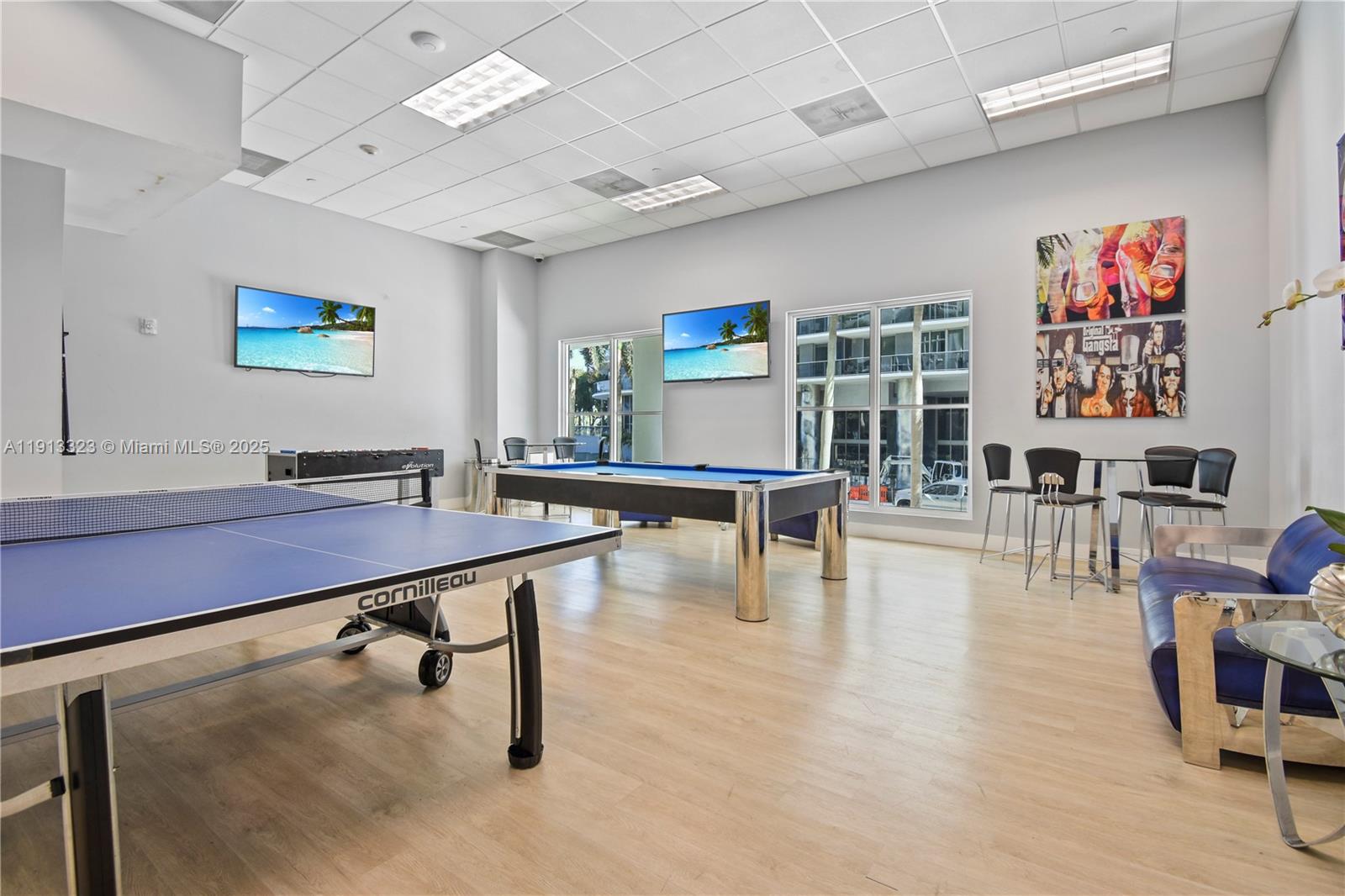 1800 N Bayshore Dr # 2604