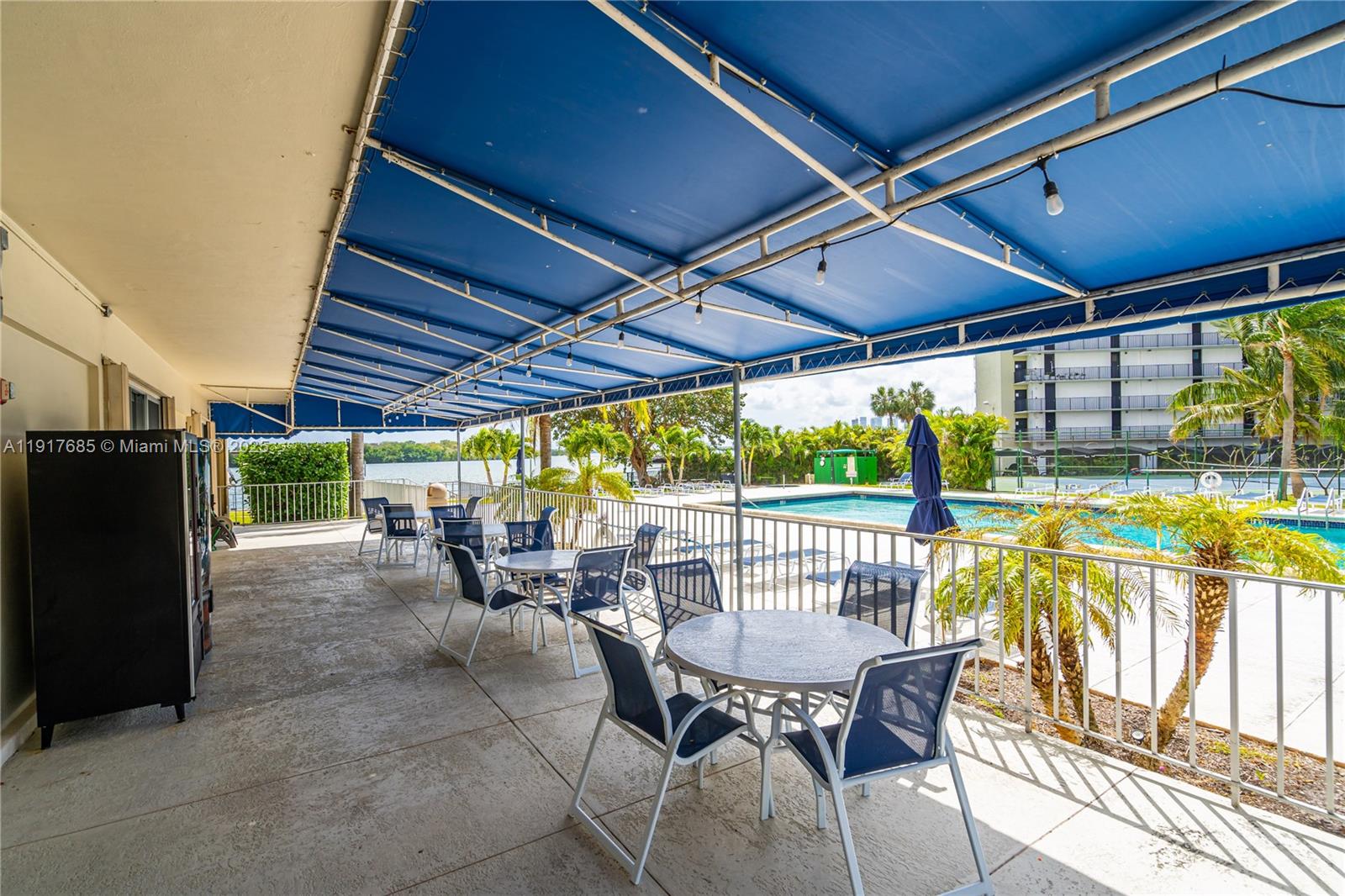 880 NE 69th St # 10R