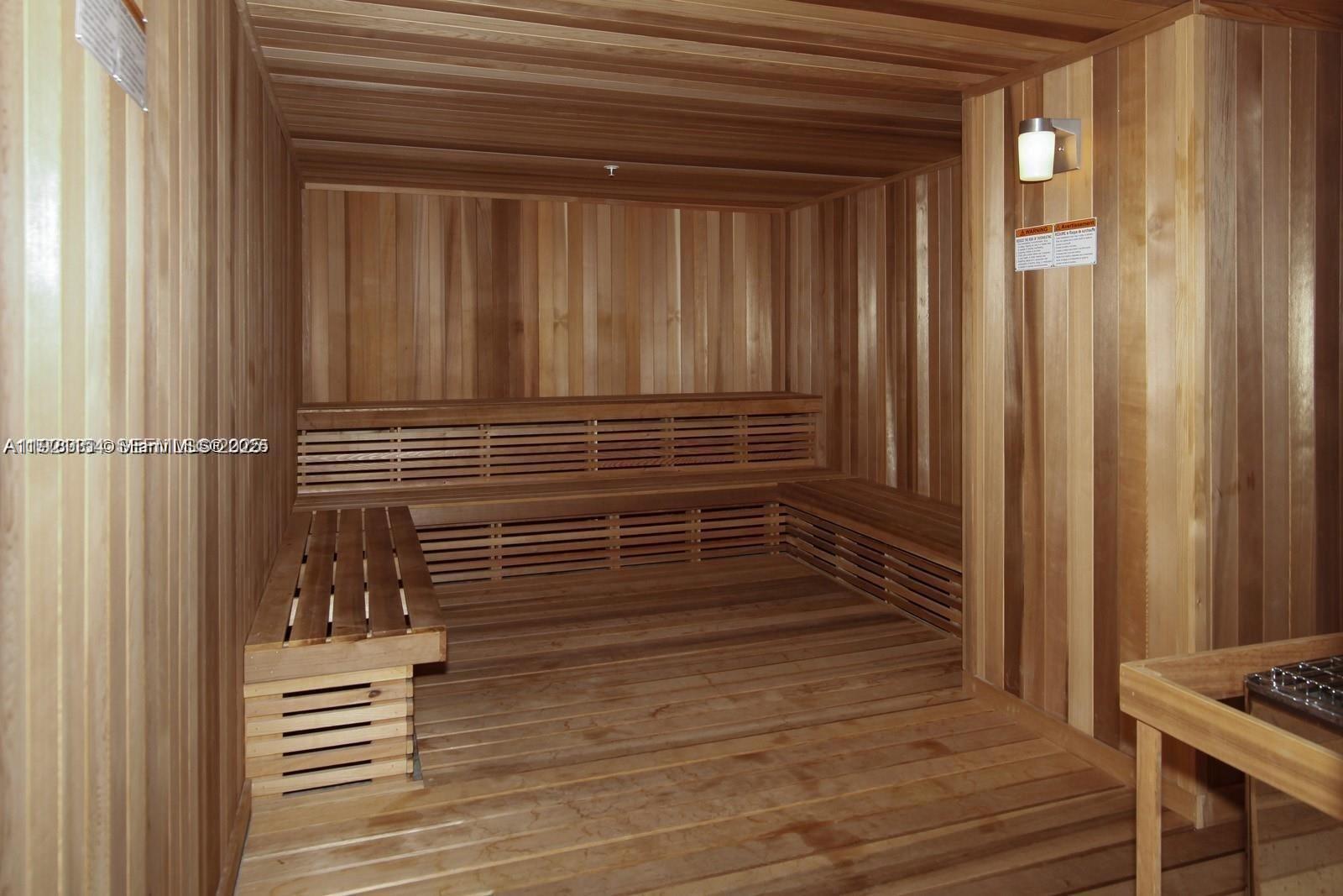 2900 NE 7th Ave # 5002