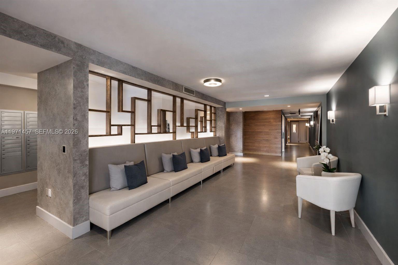 600 NE 27th St # 1001