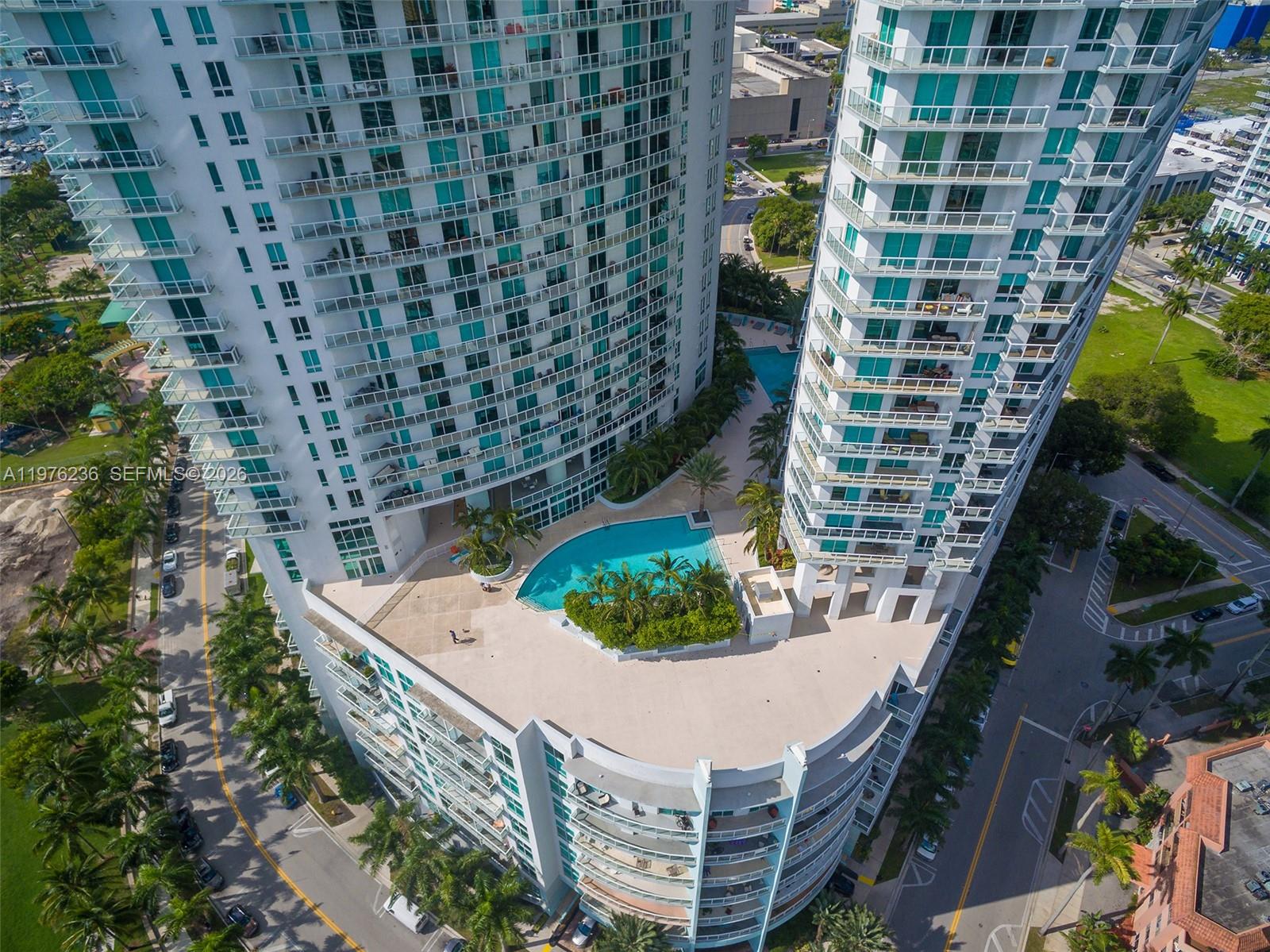 1900 N Bayshore Dr # 2512