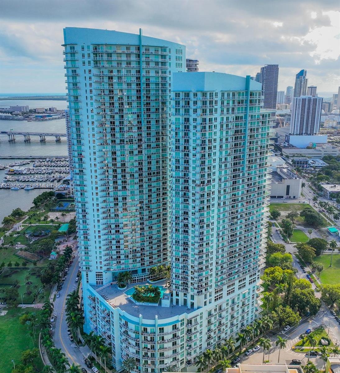 1900 N Bayshore Dr # 2512