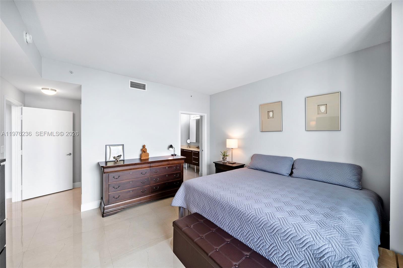 1900 N Bayshore Dr # 2512