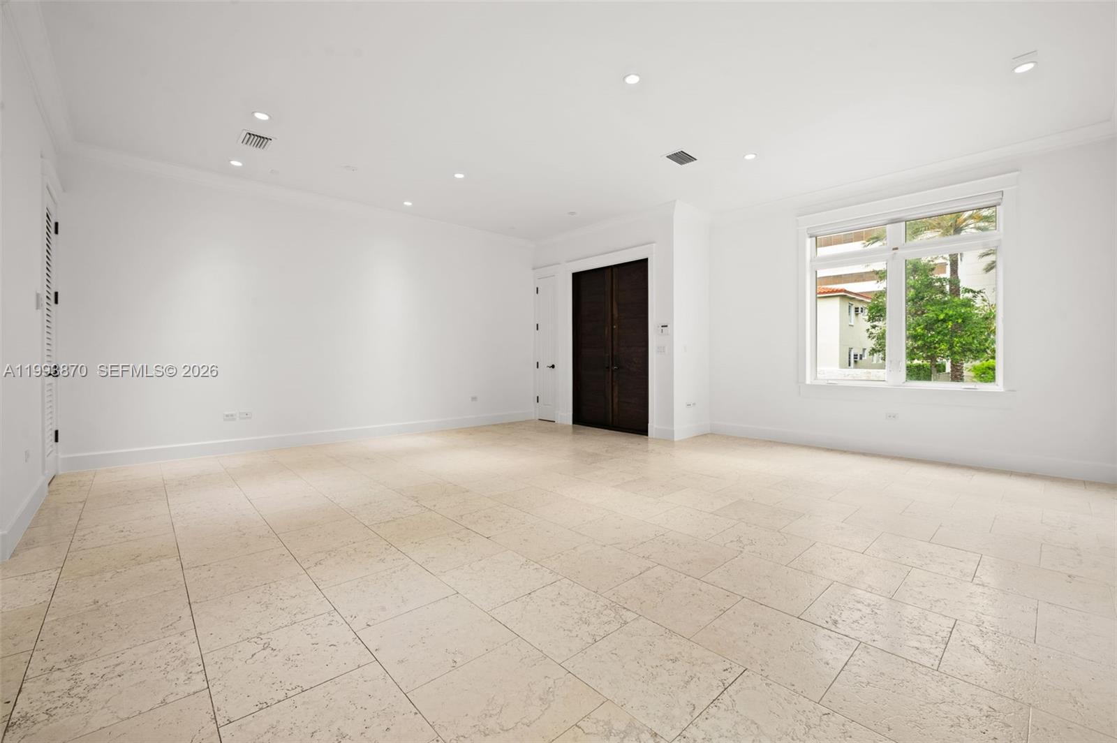 530 Valencia Ave # 2