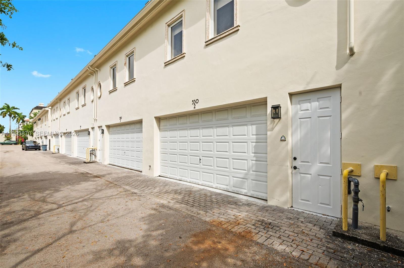 530 Valencia Ave # 2