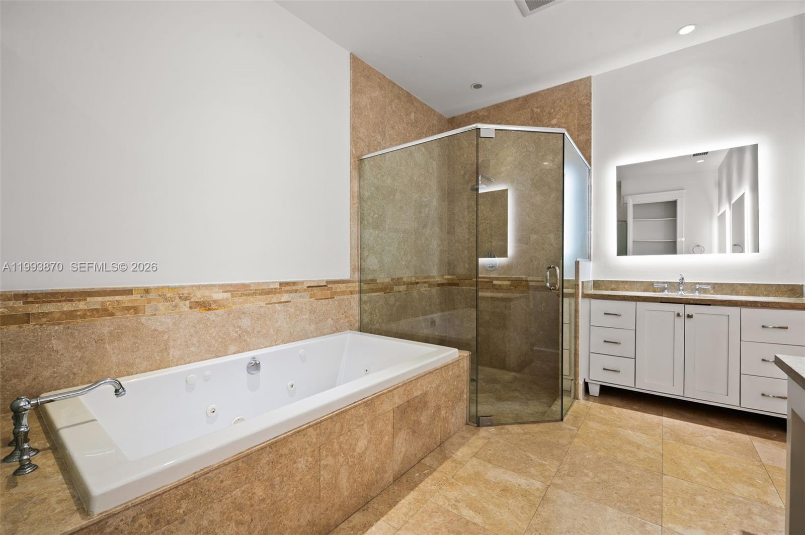 530 Valencia Ave # 2