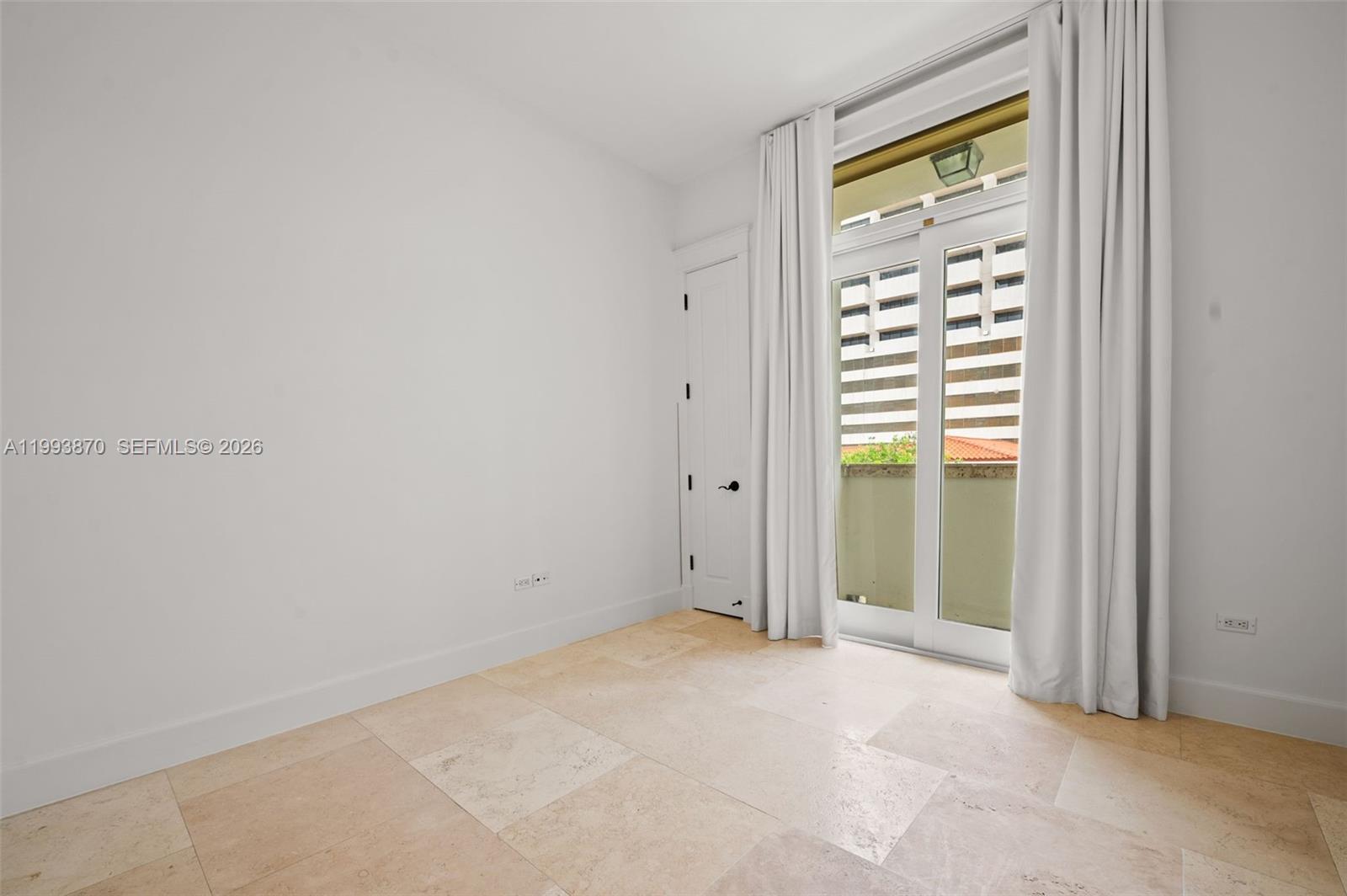530 Valencia Ave # 2