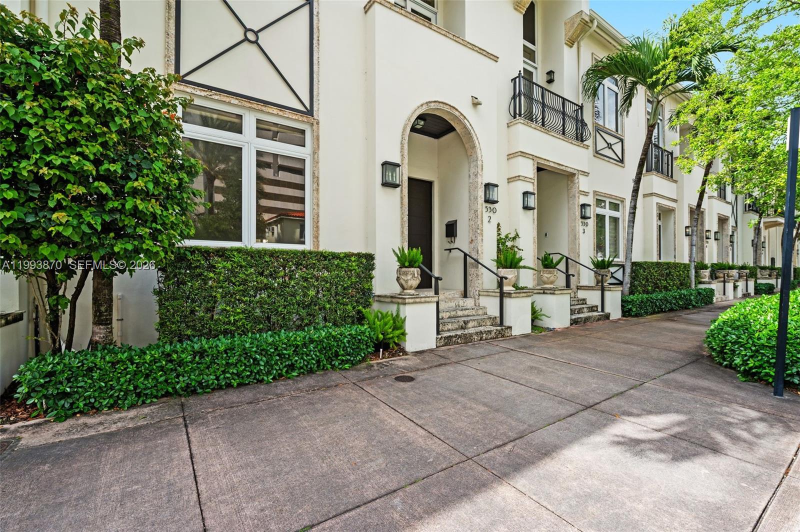 530 Valencia Ave # 2