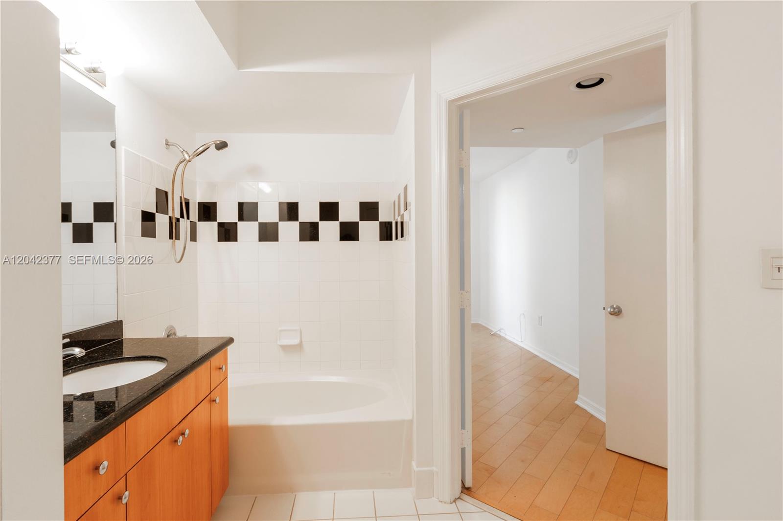 1330 West Ave # 610