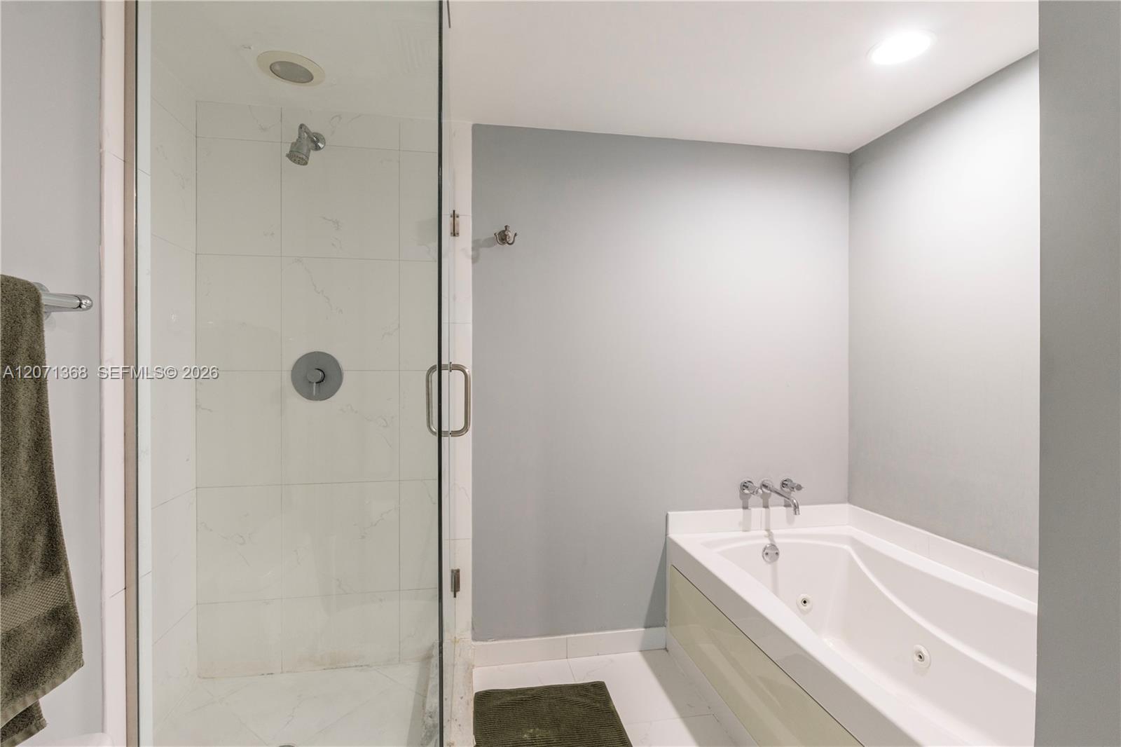 55 SE 6th St # 1205