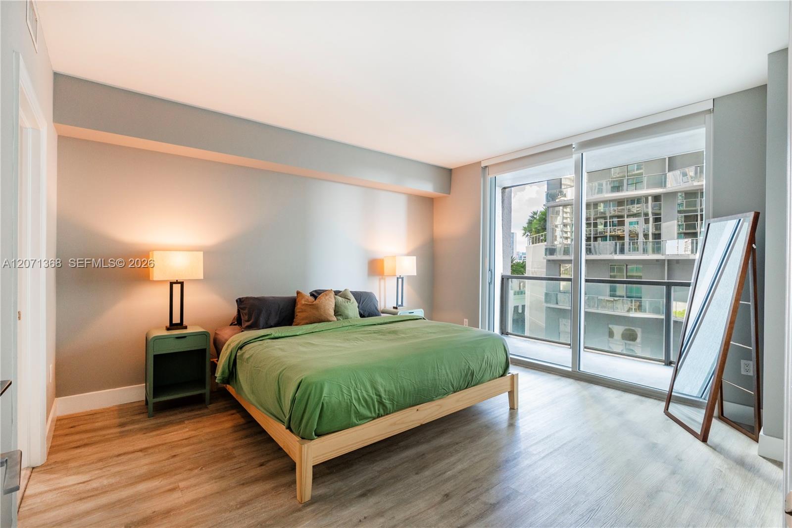 55 SE 6th St # 1205