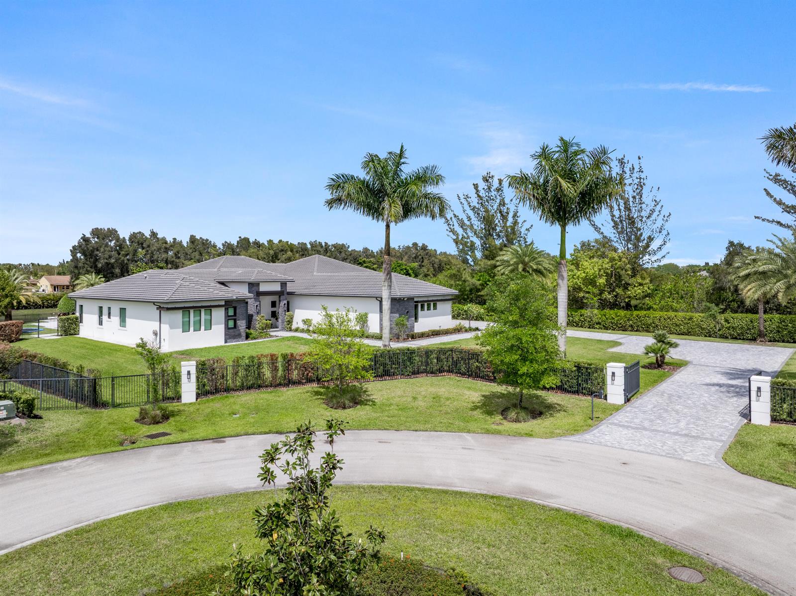 17101 Magnolia Estates Drive