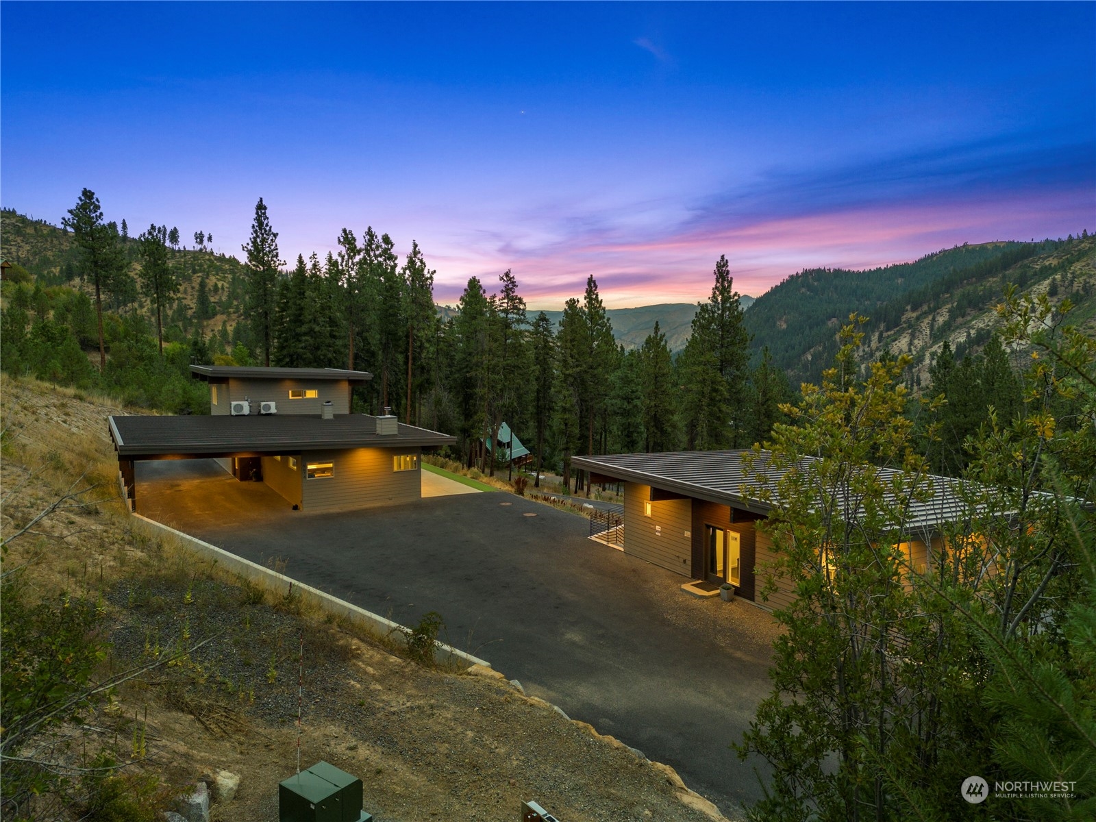 5674 Mountain Lane