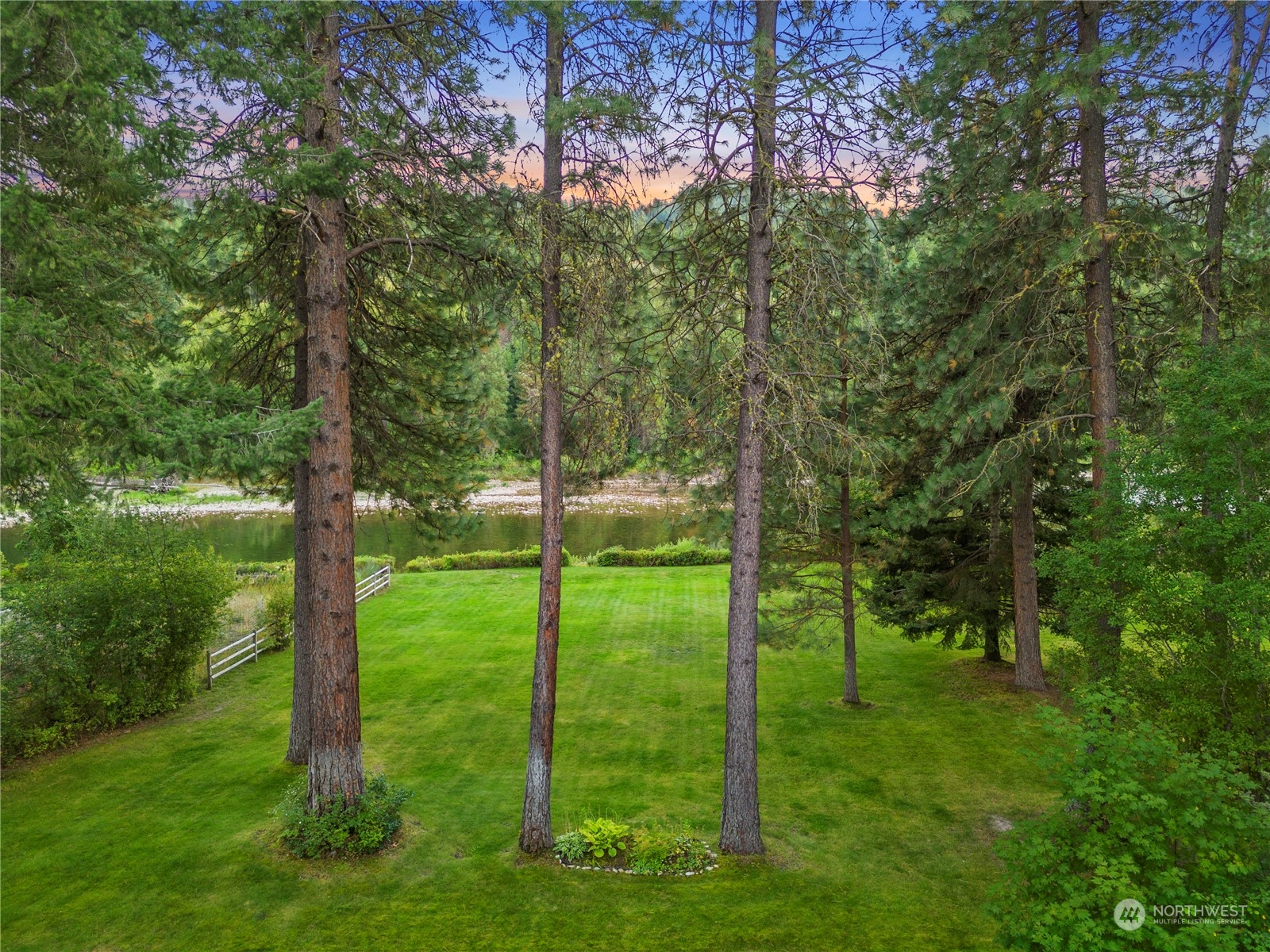 15885 River Road