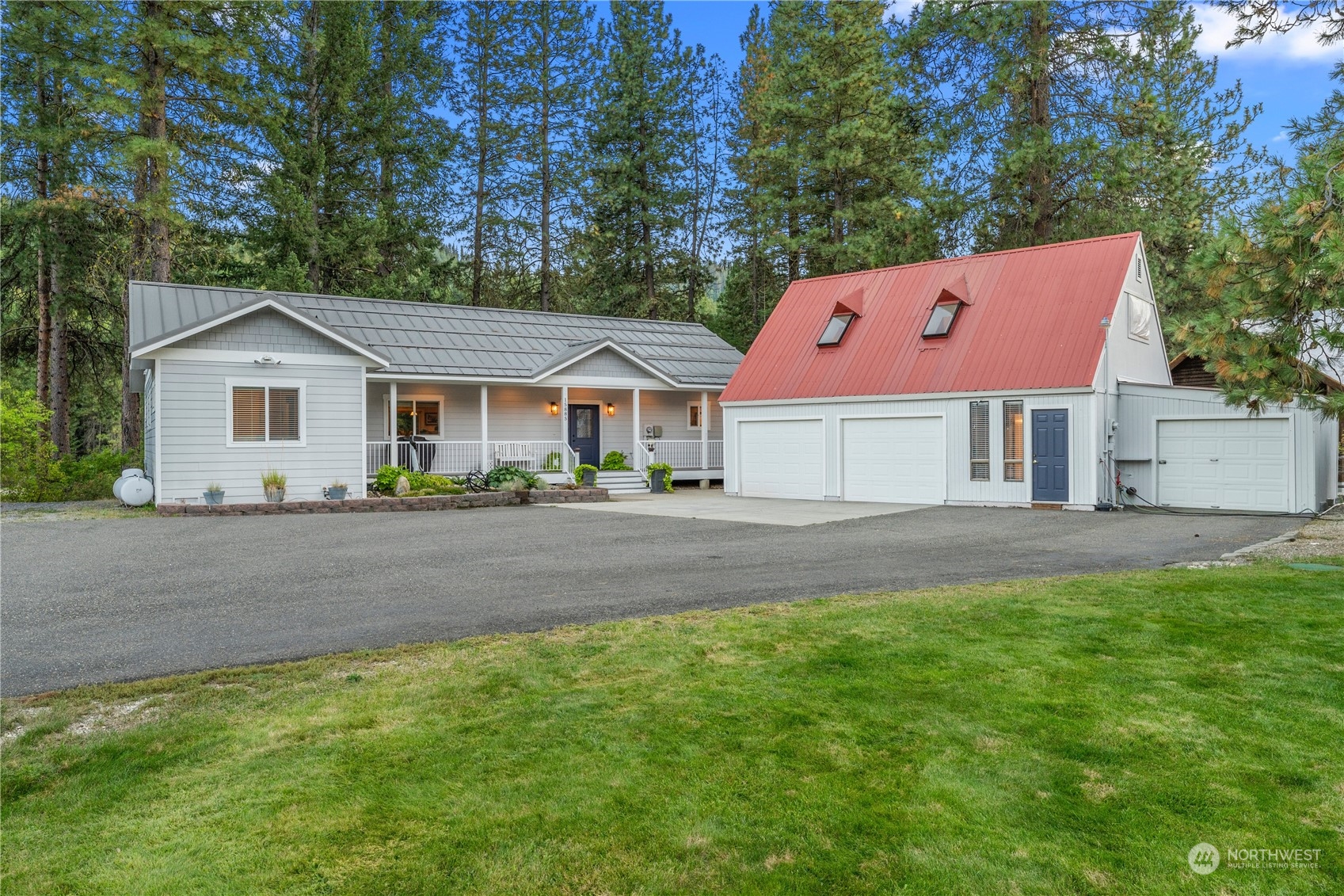 15885 River Road