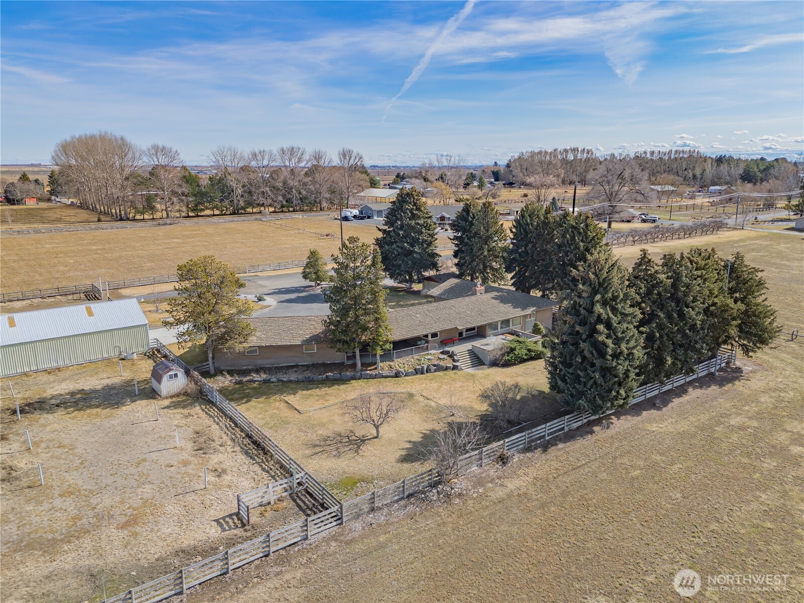 2400 NE Hamilton Road NE