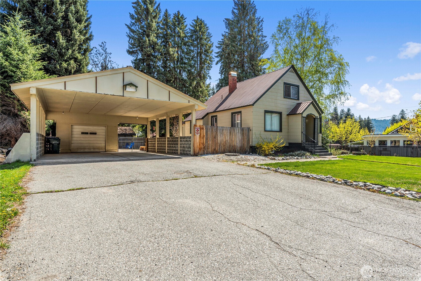 308 Ski Hill Drive