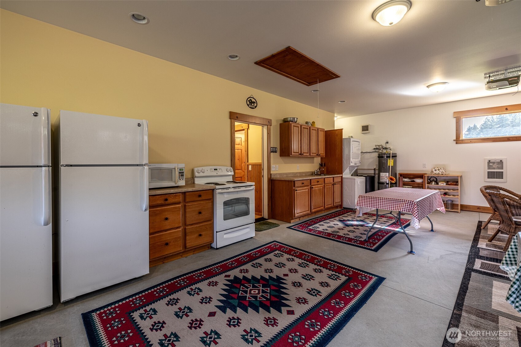 8895 Eagle Creek