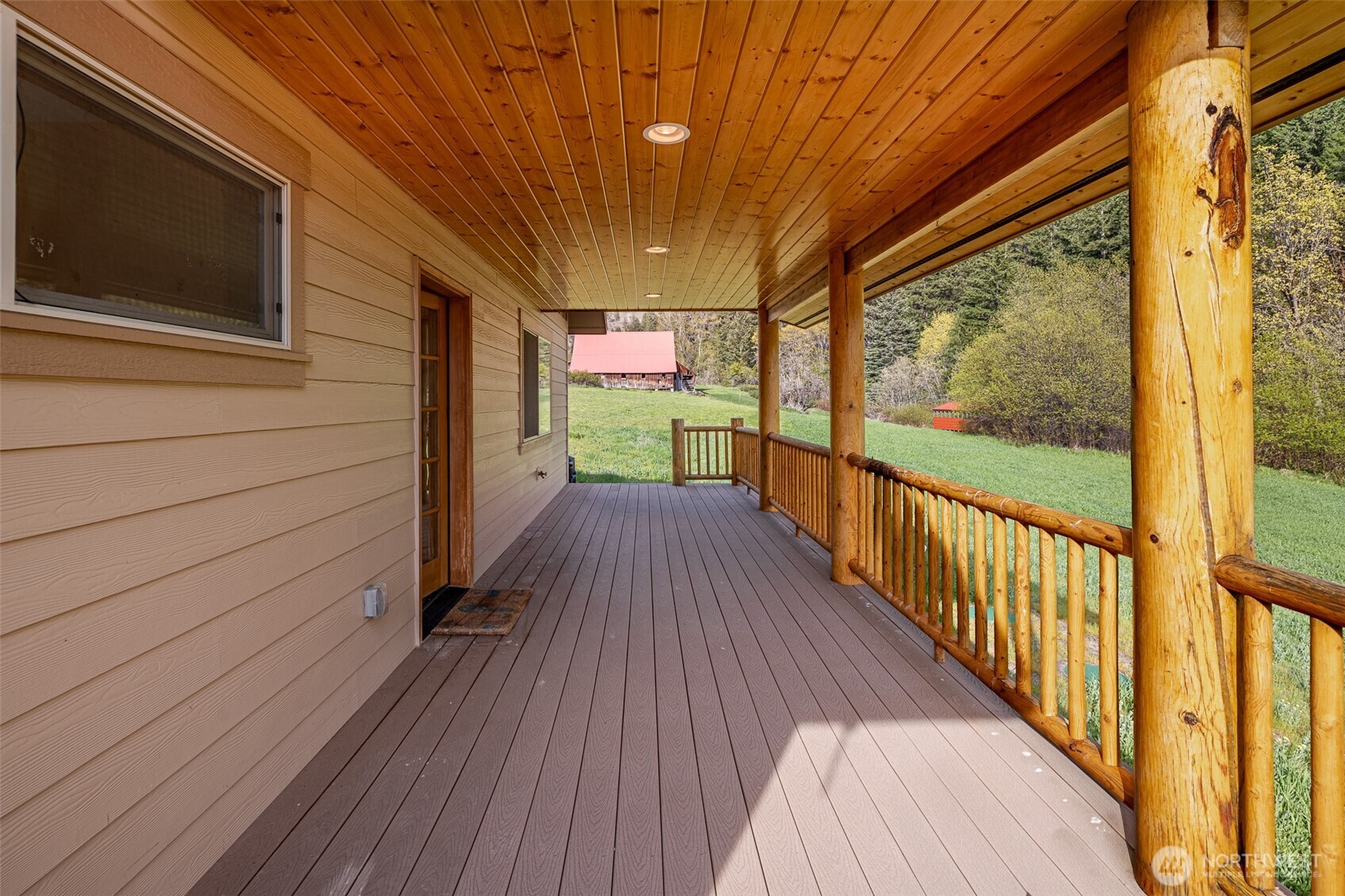 8895 Eagle Creek
