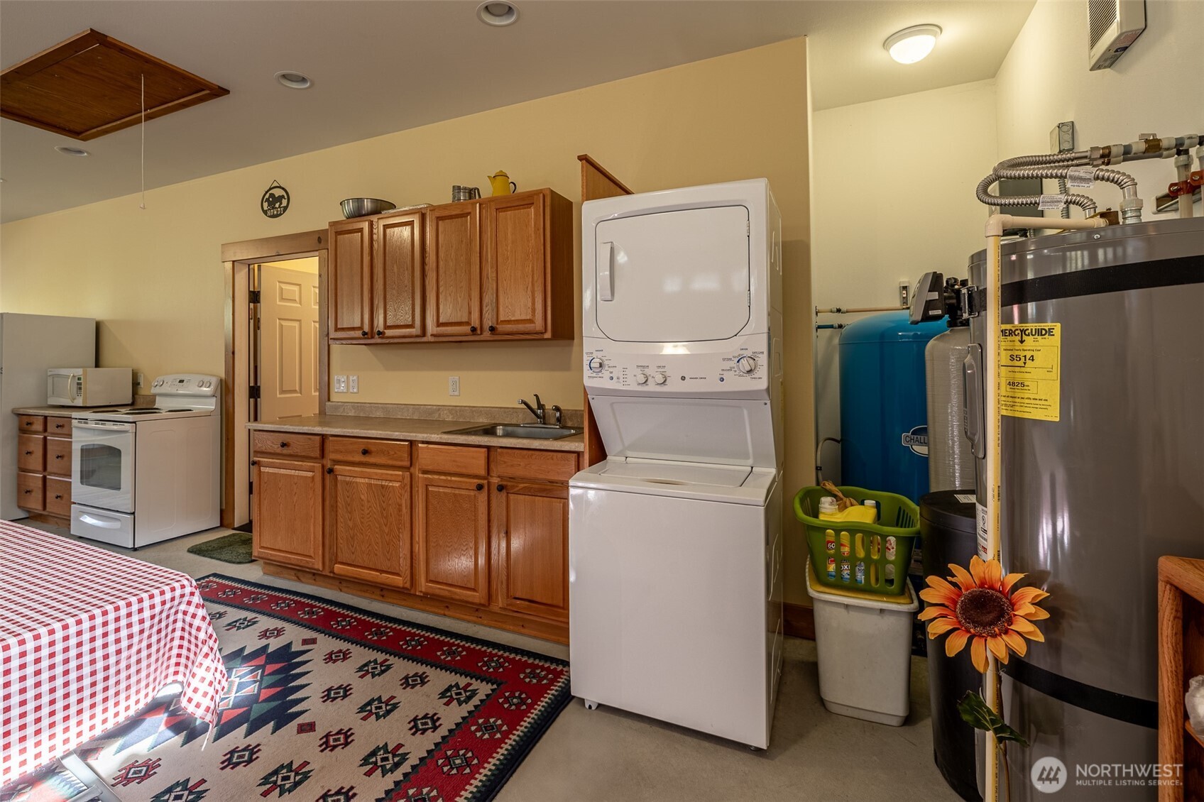8895 Eagle Creek