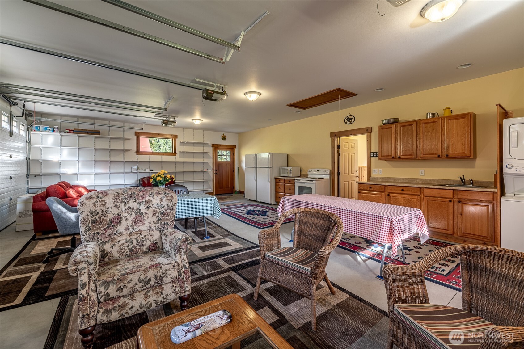 8895 Eagle Creek