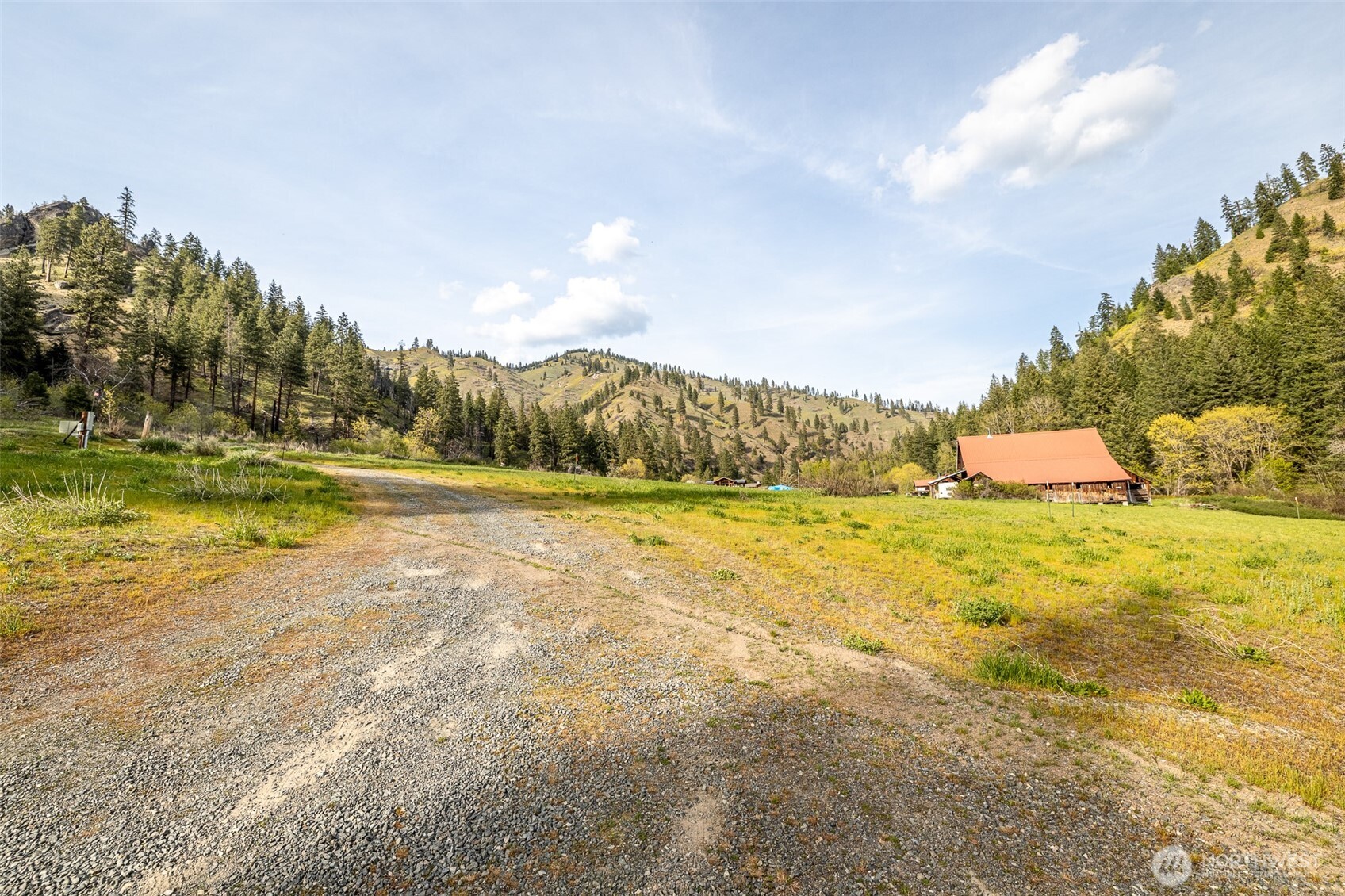 8895 Eagle Creek