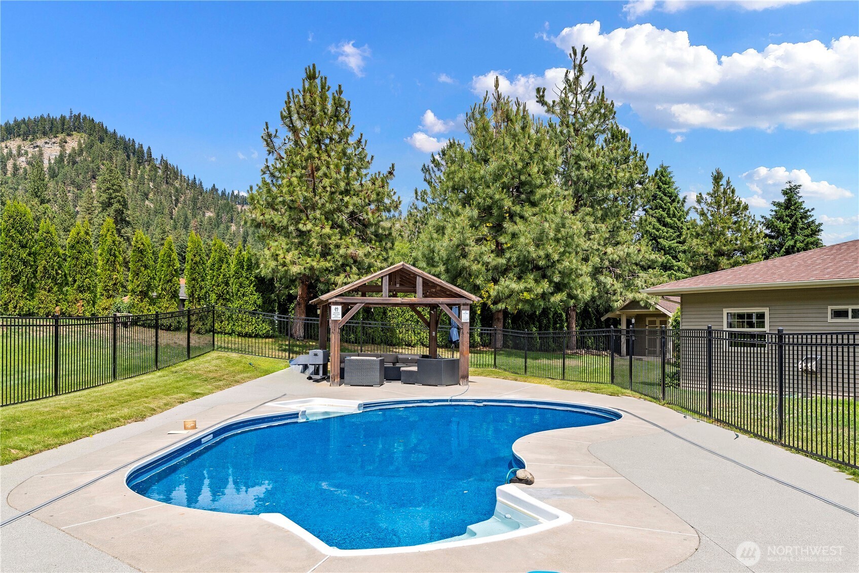 10552 Ski Hill Drive