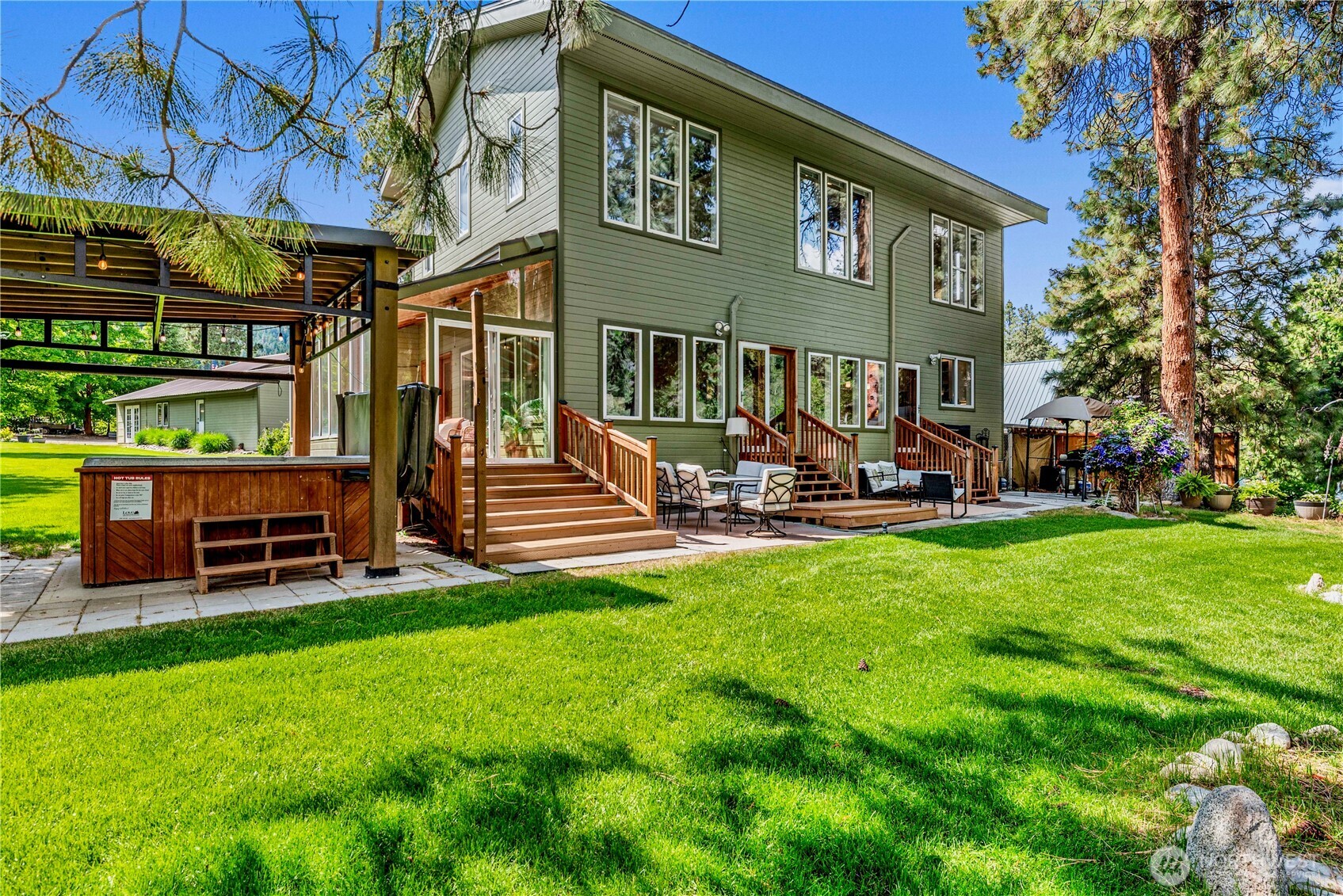 9377 Lone Pine Orchards