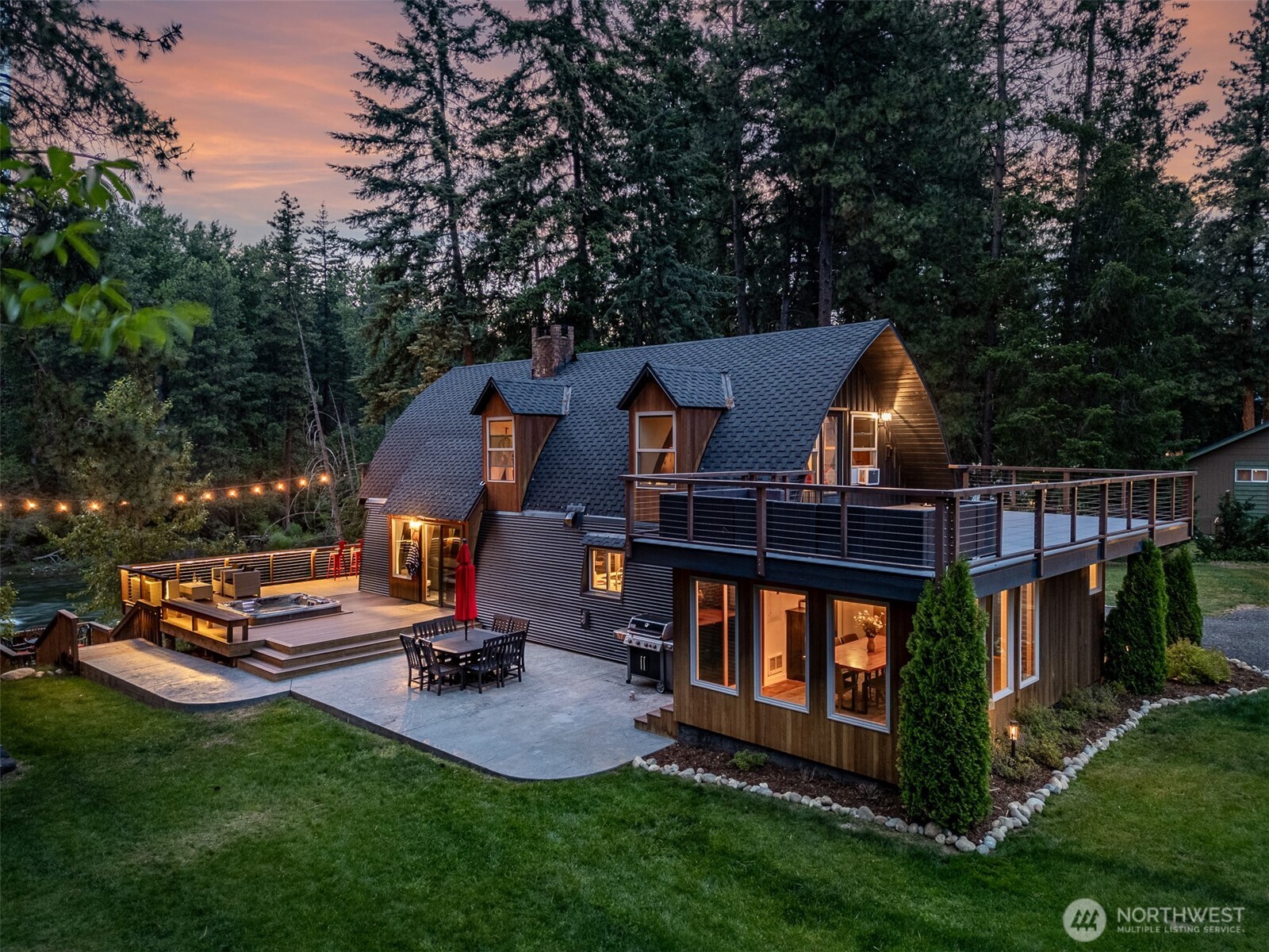 18832 Pine Loop