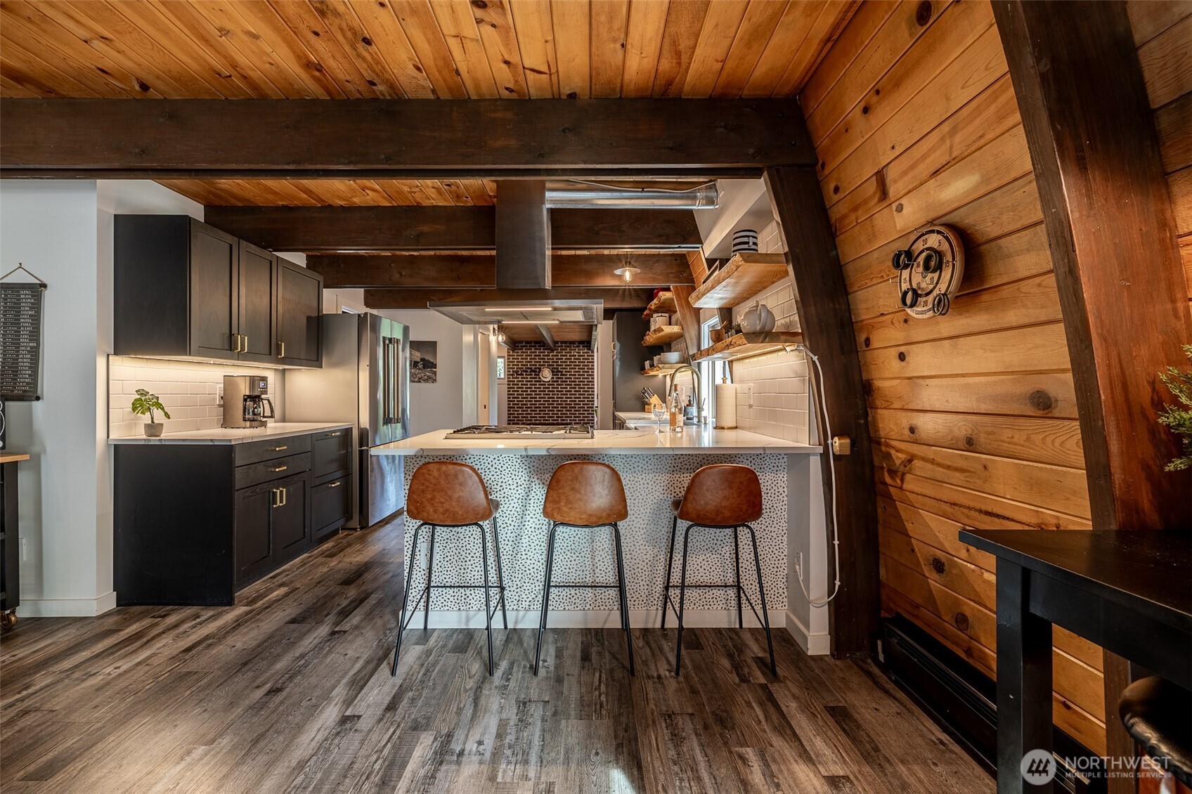 18832 Pine Loop